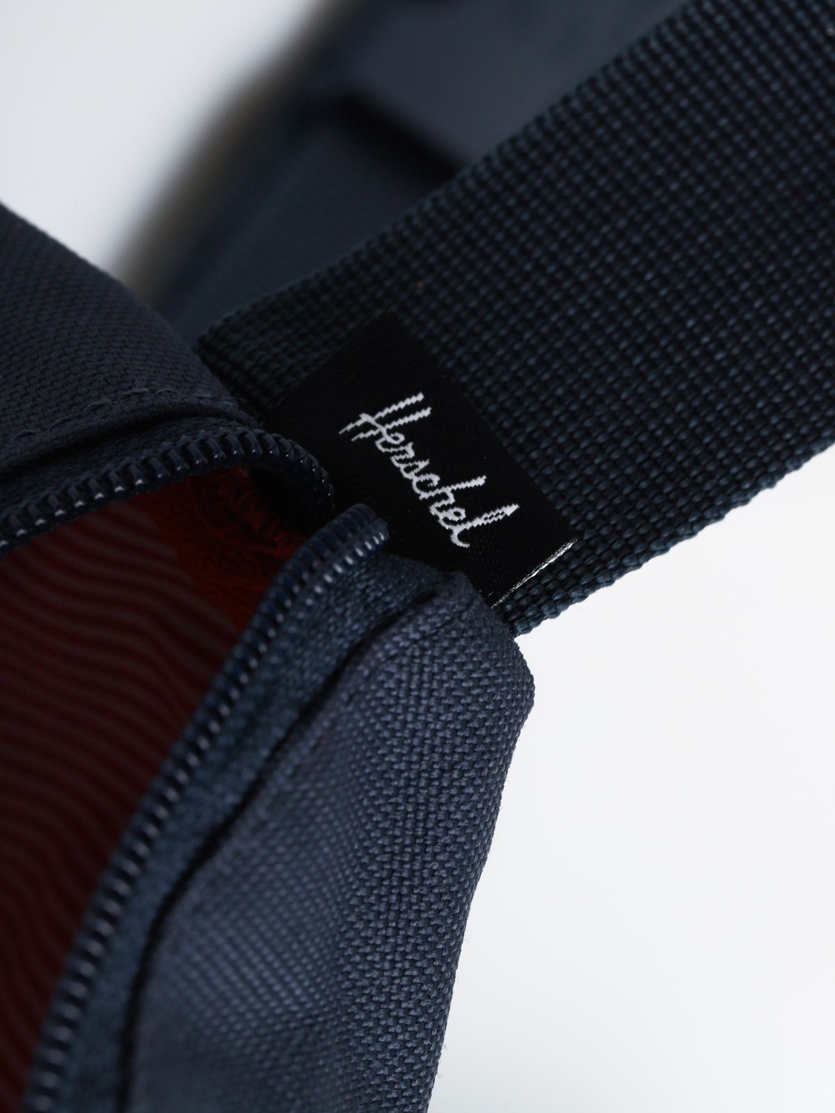 Herschel Supply Co. Fourteen Övtáska (navy)