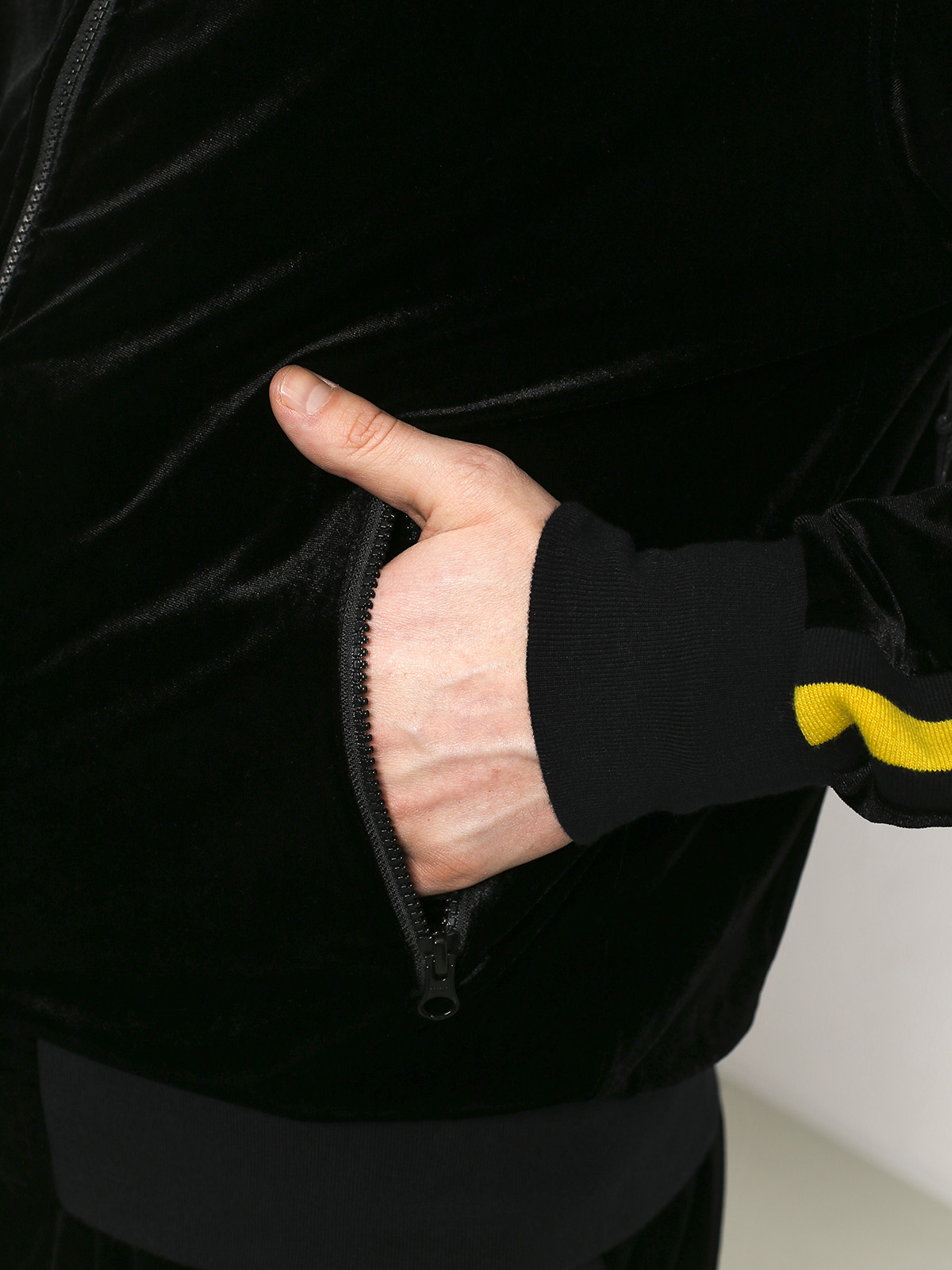 Diamond Supply Co. Brilliant Striped Track Dzseki (black)