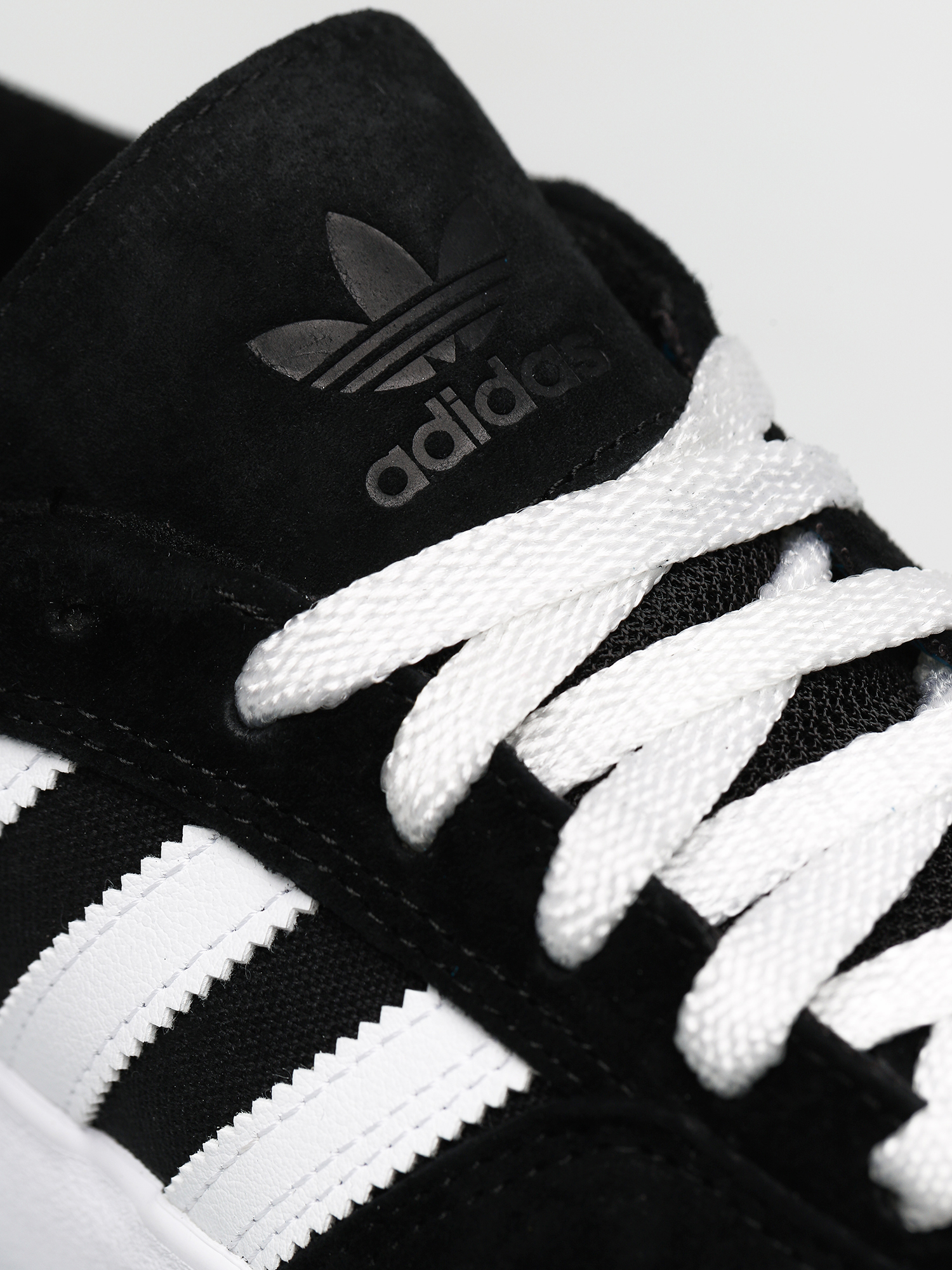 adidas Matchbreak Super Cipők (cblack/ftwwht/goldmt)