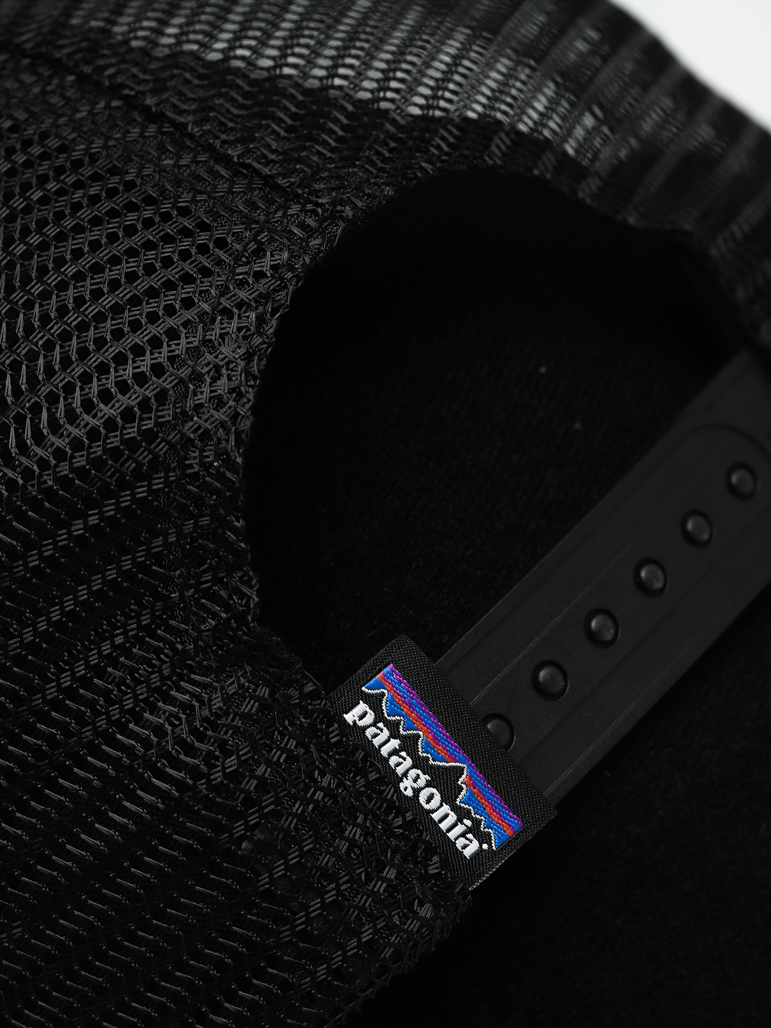 Patagonia P6 Logo Trucker ZD Baseball sapka (black)