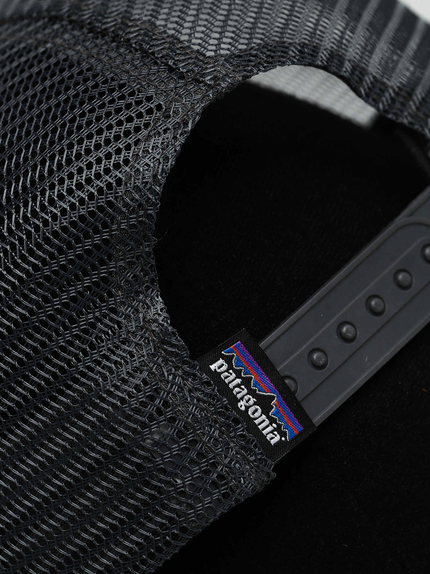 Baseball sapka Patagonia P6 Logo Trucker ZD (forge grey)