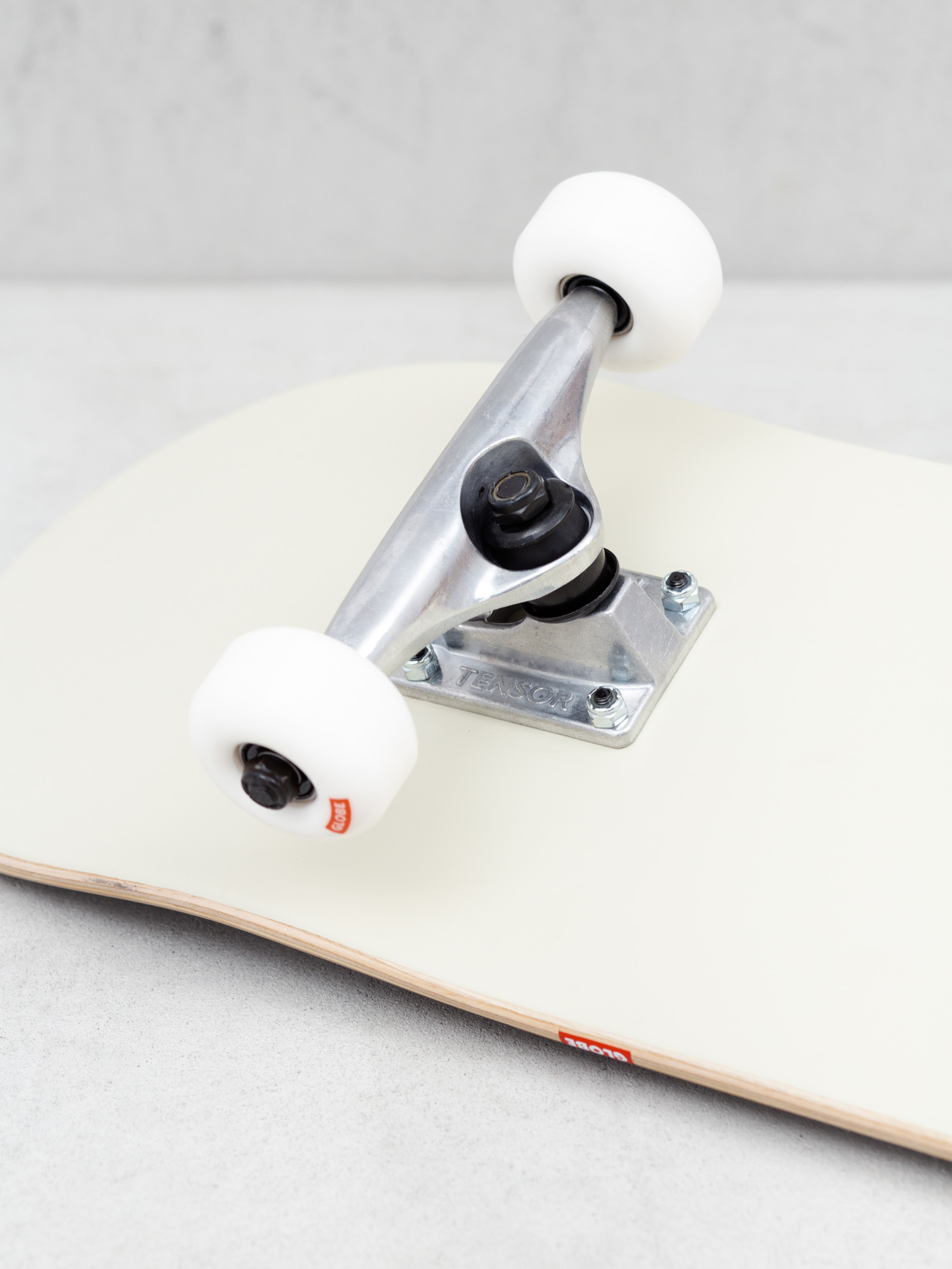 Gördeszka Globe Goodstock (off white)