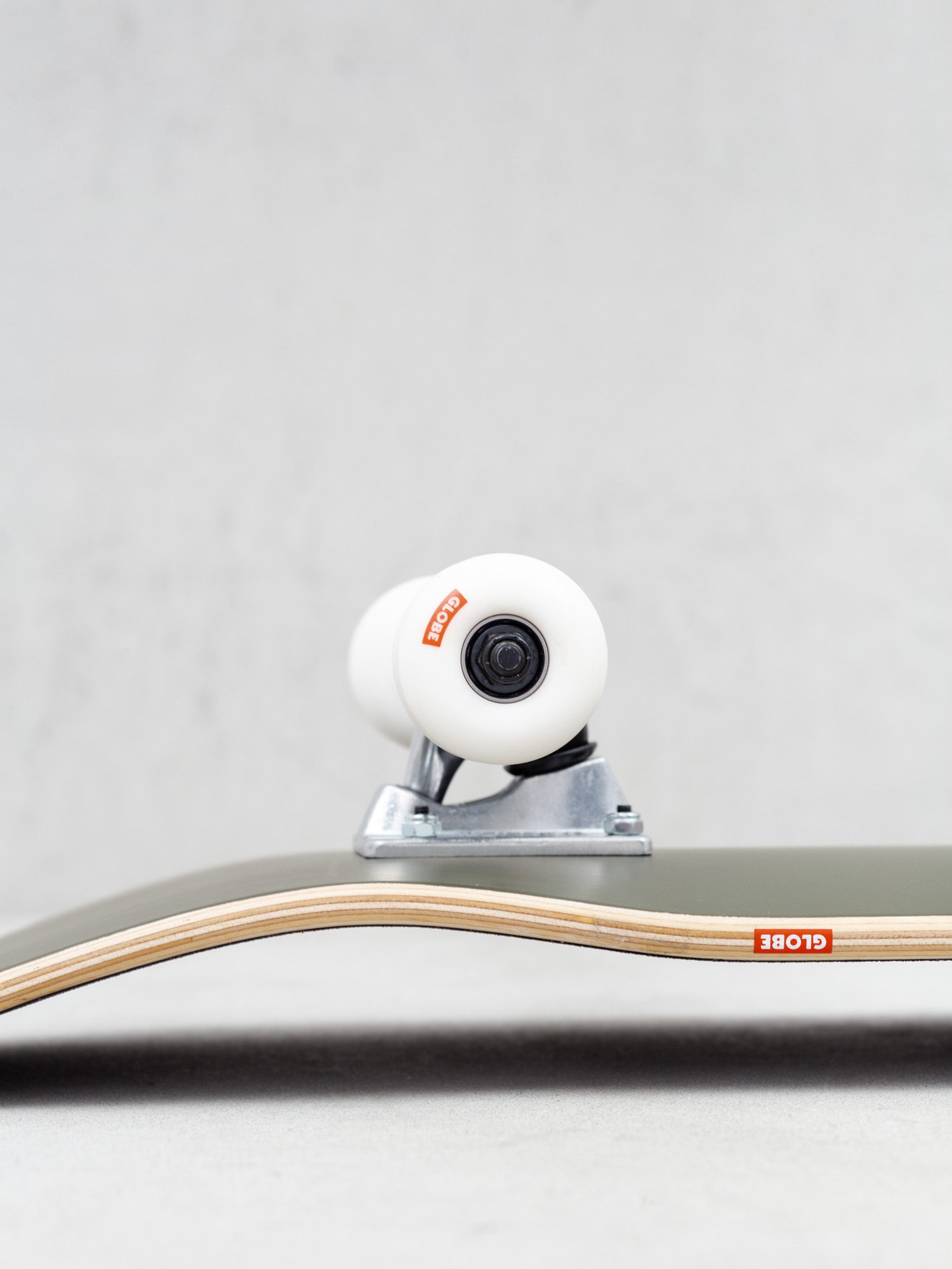 Globe Gördeszka Goodstock (fatigue green)