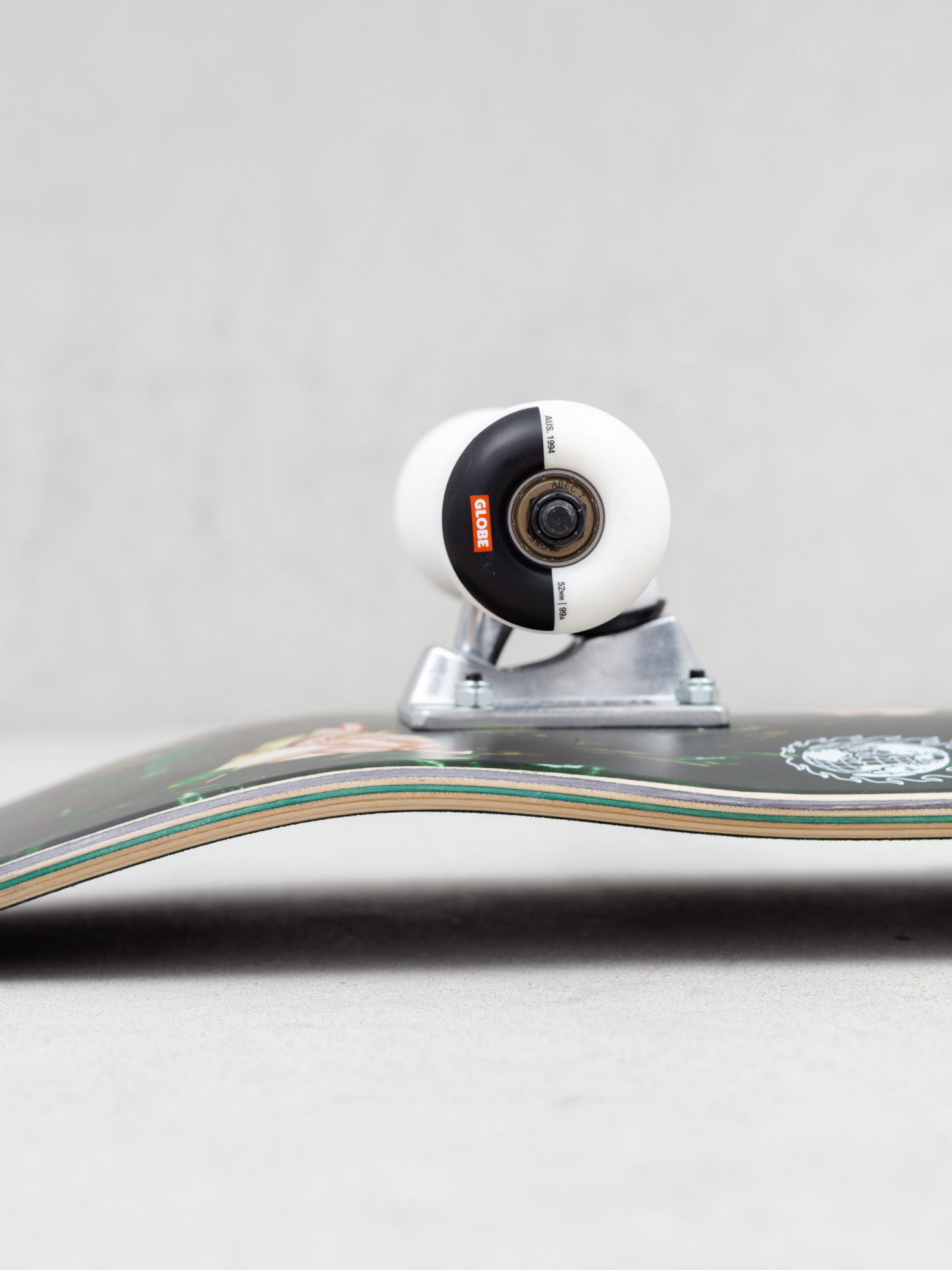 Gördeszka Globe G1 Insignia (maple/thornbush)