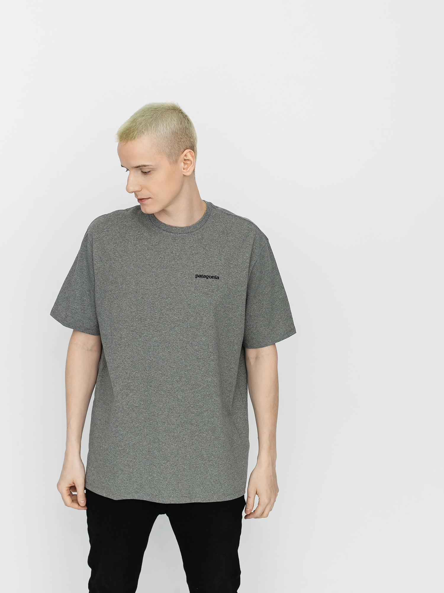 Patagonia P6 Logo Responsibili Ujjatlan felső (gravel heather)