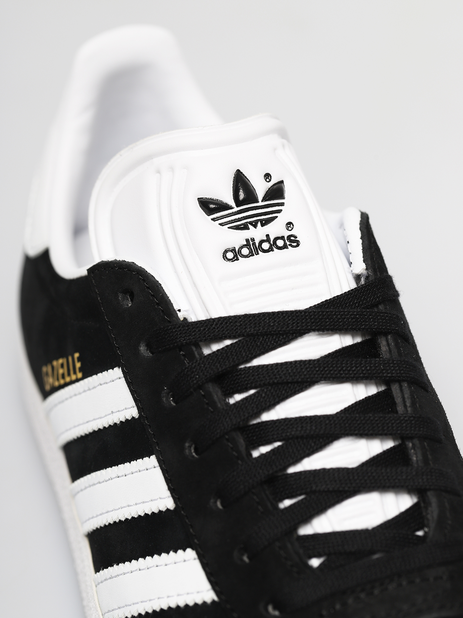 adidas Originals Gazelle Cipők (core black/white/gold met)