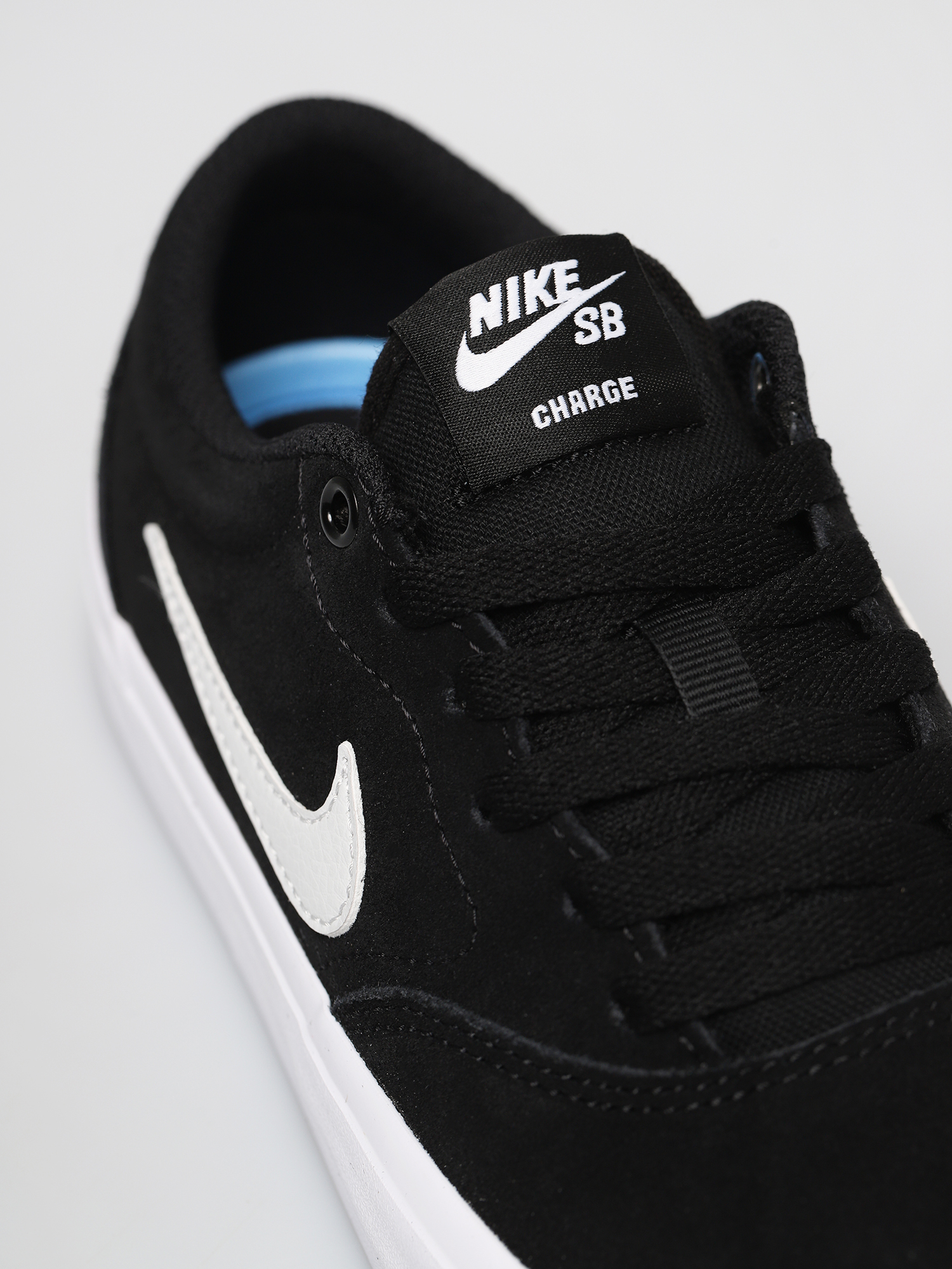 Nike SB Charge Suede Gs Cipők (black/photon dust black black)