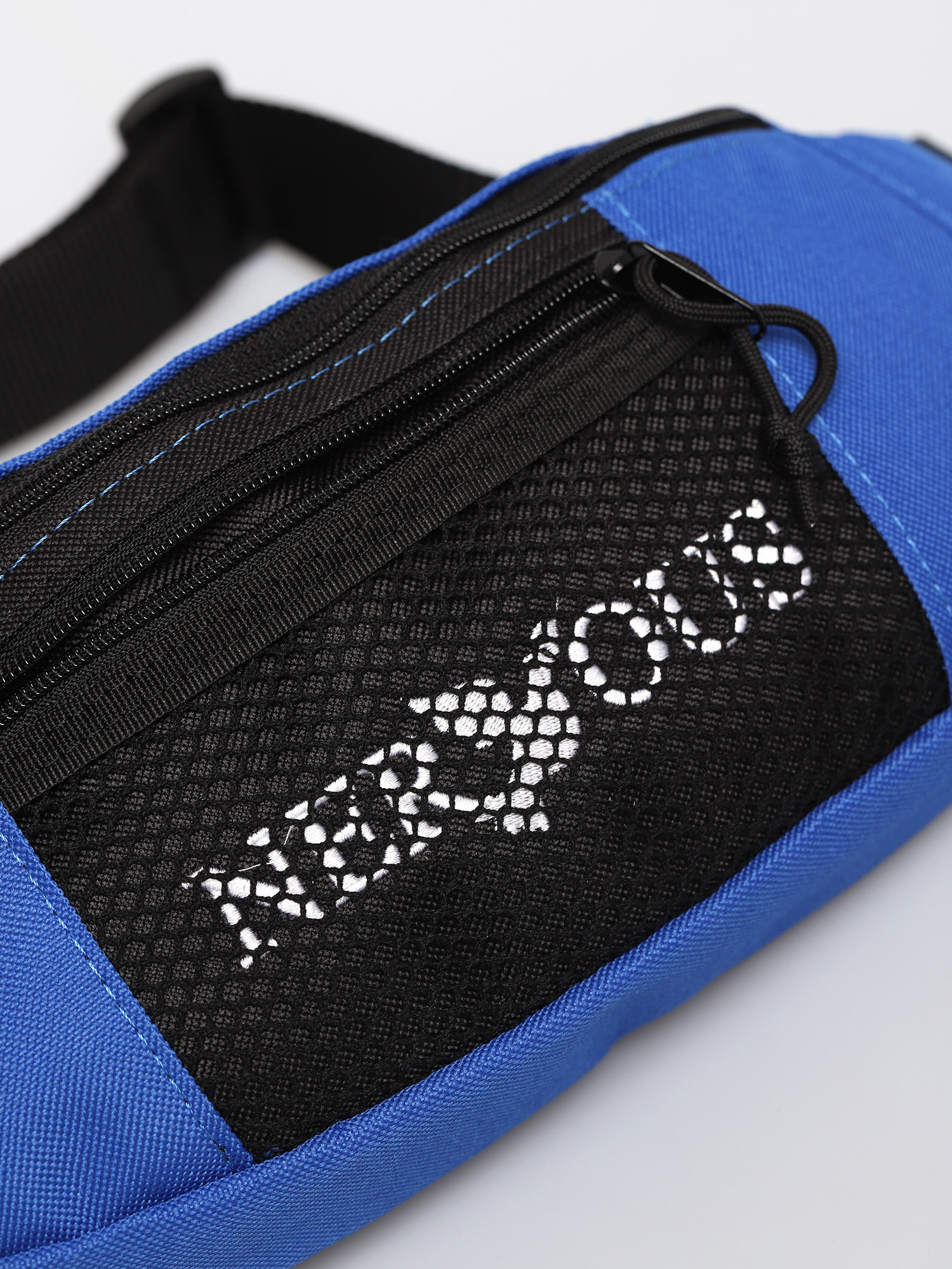 Nervous Classic Big Övtáska (royal)