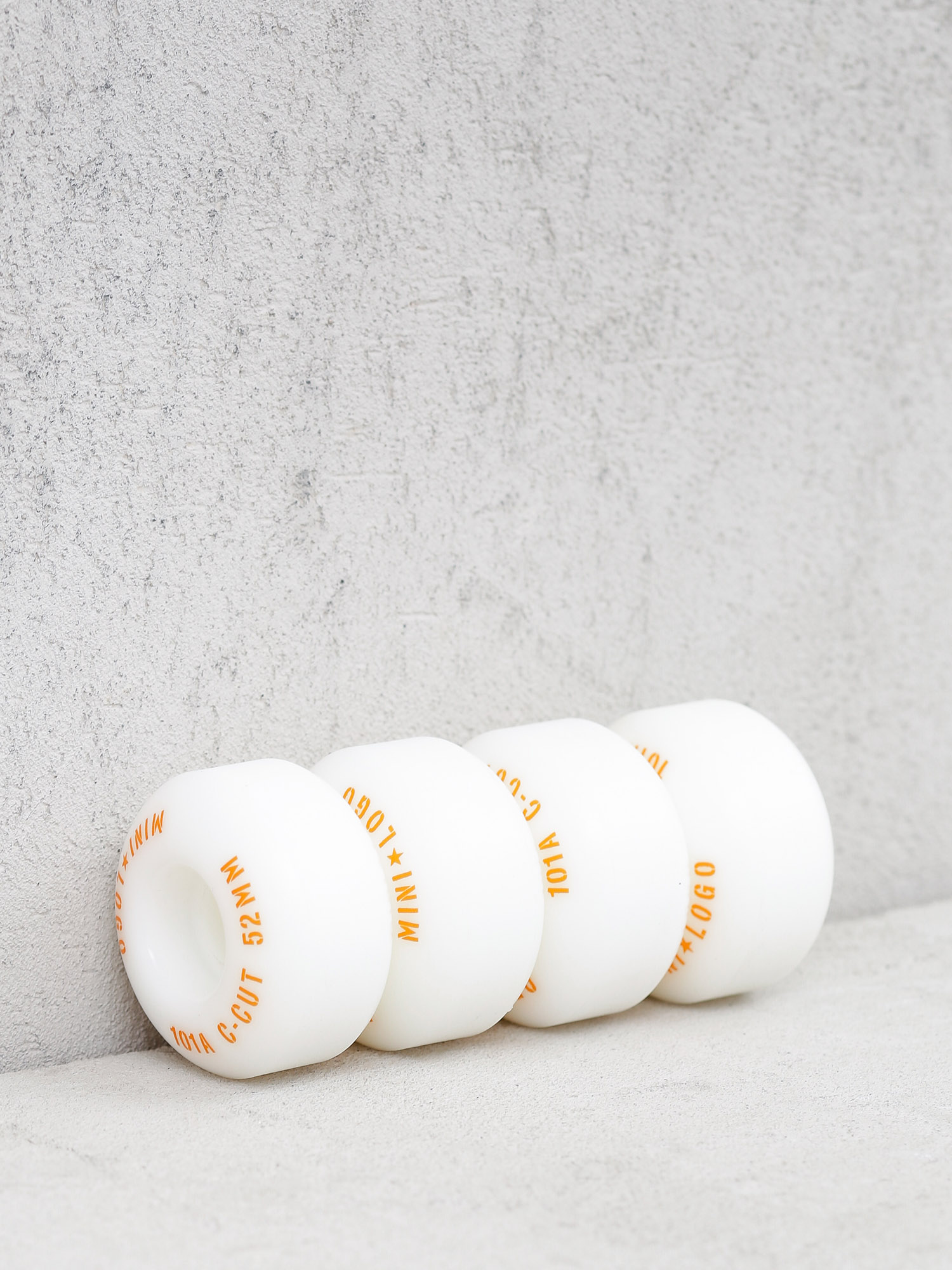 Minilogo C Cut 2 Gördeszka kerék (white)