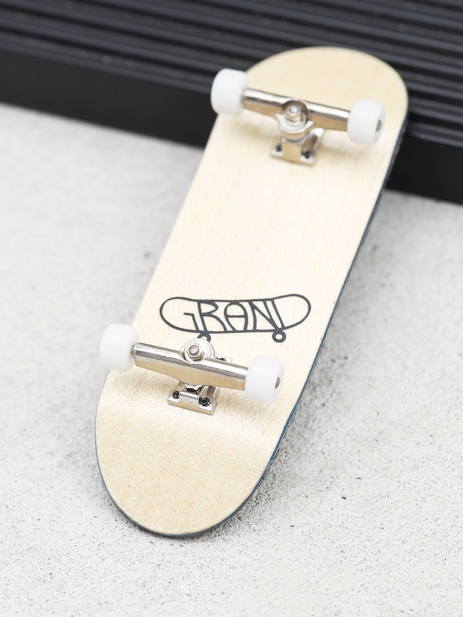 Grand Fingers Pro Fingerboard (natural/silver/white)