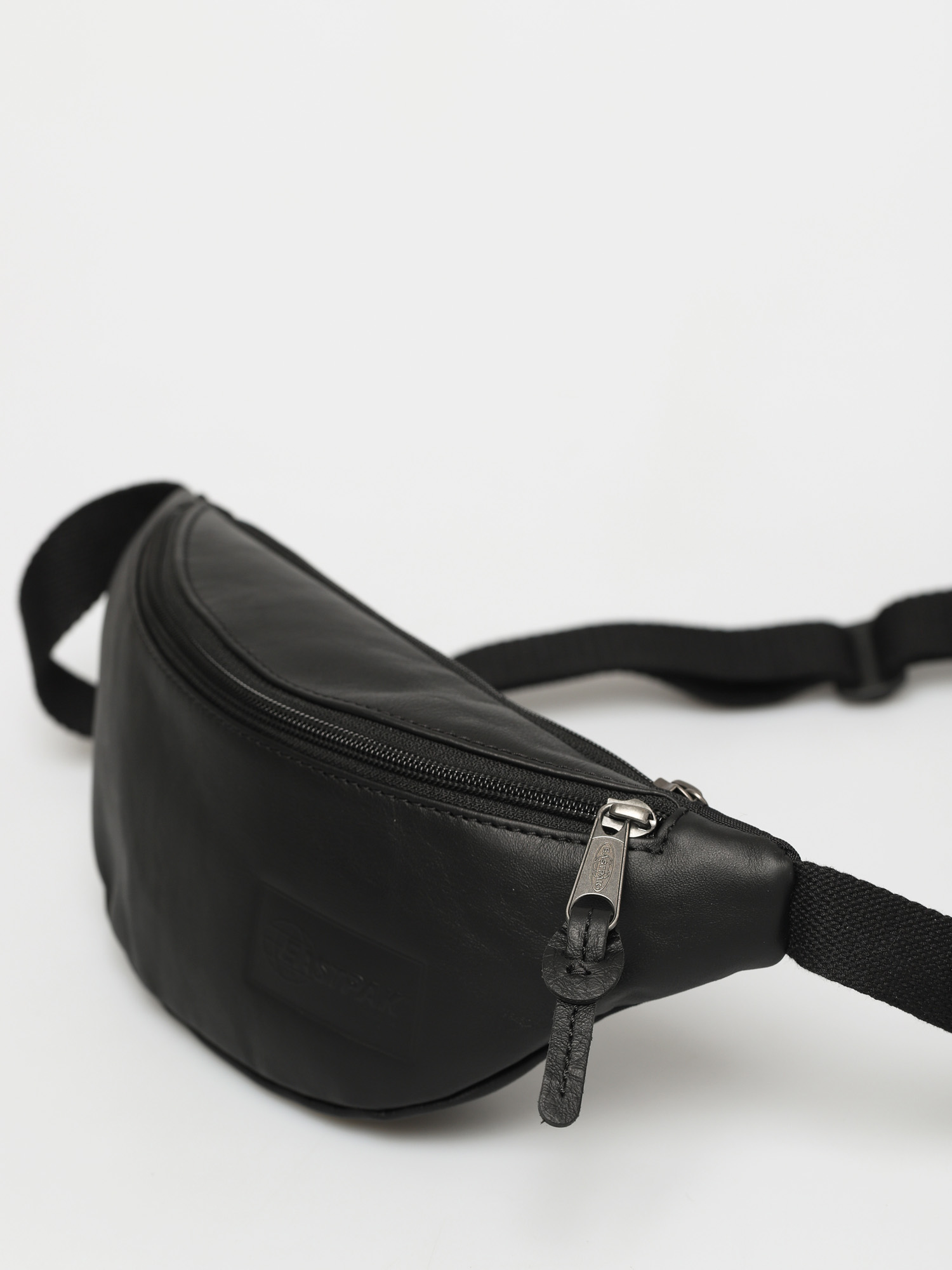 Eastpak Springer Övtáska (black ink leather)