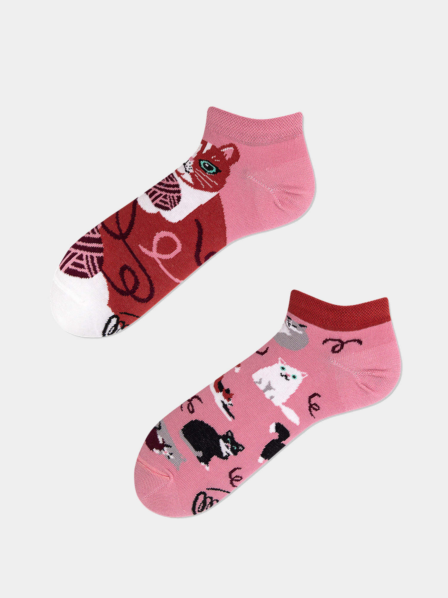 Many Mornings Playful Cat Low Zokni (pink/burgundy)