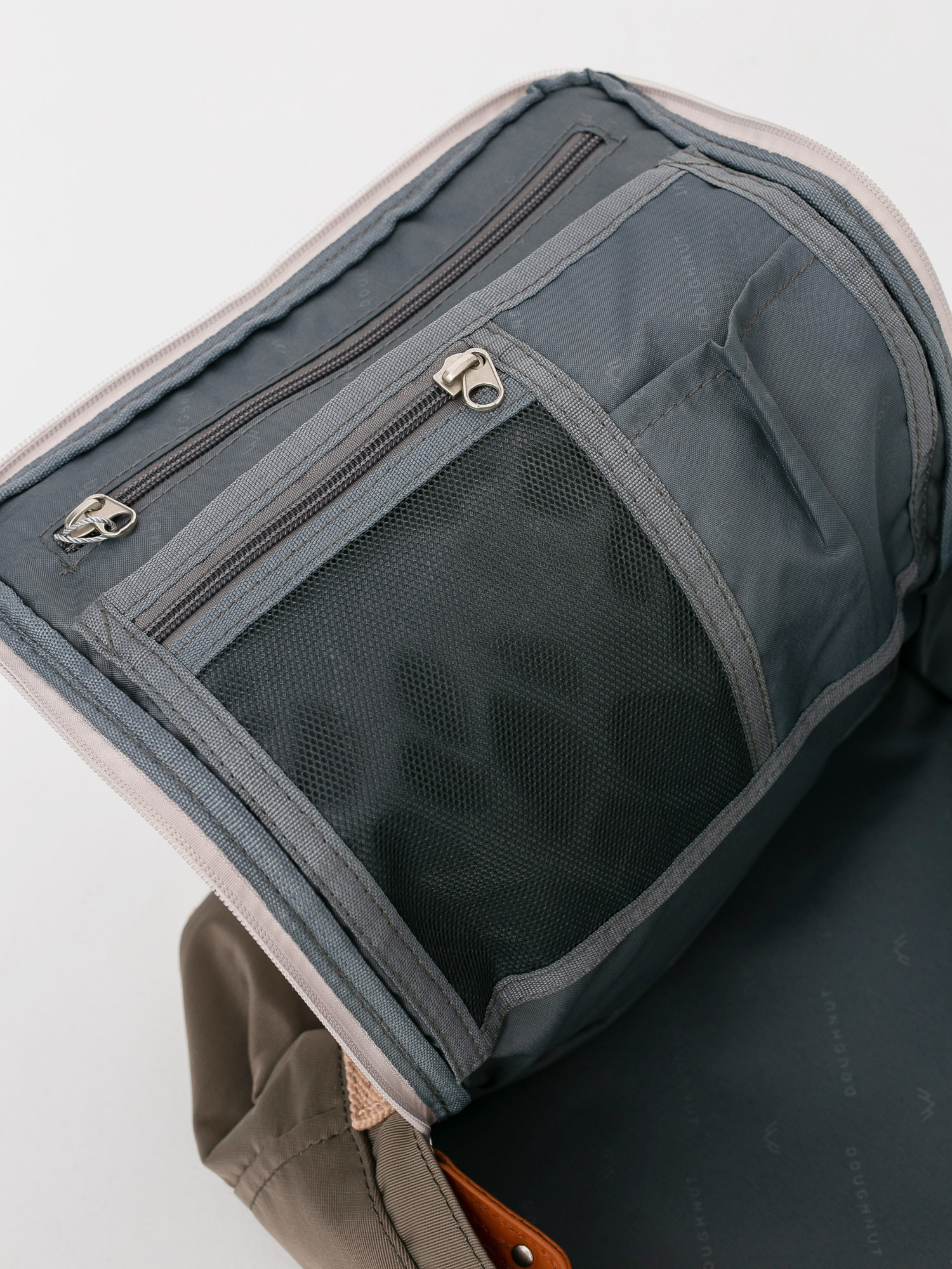 Doughnut Macaroon Hátizsák (ivory x light grey)