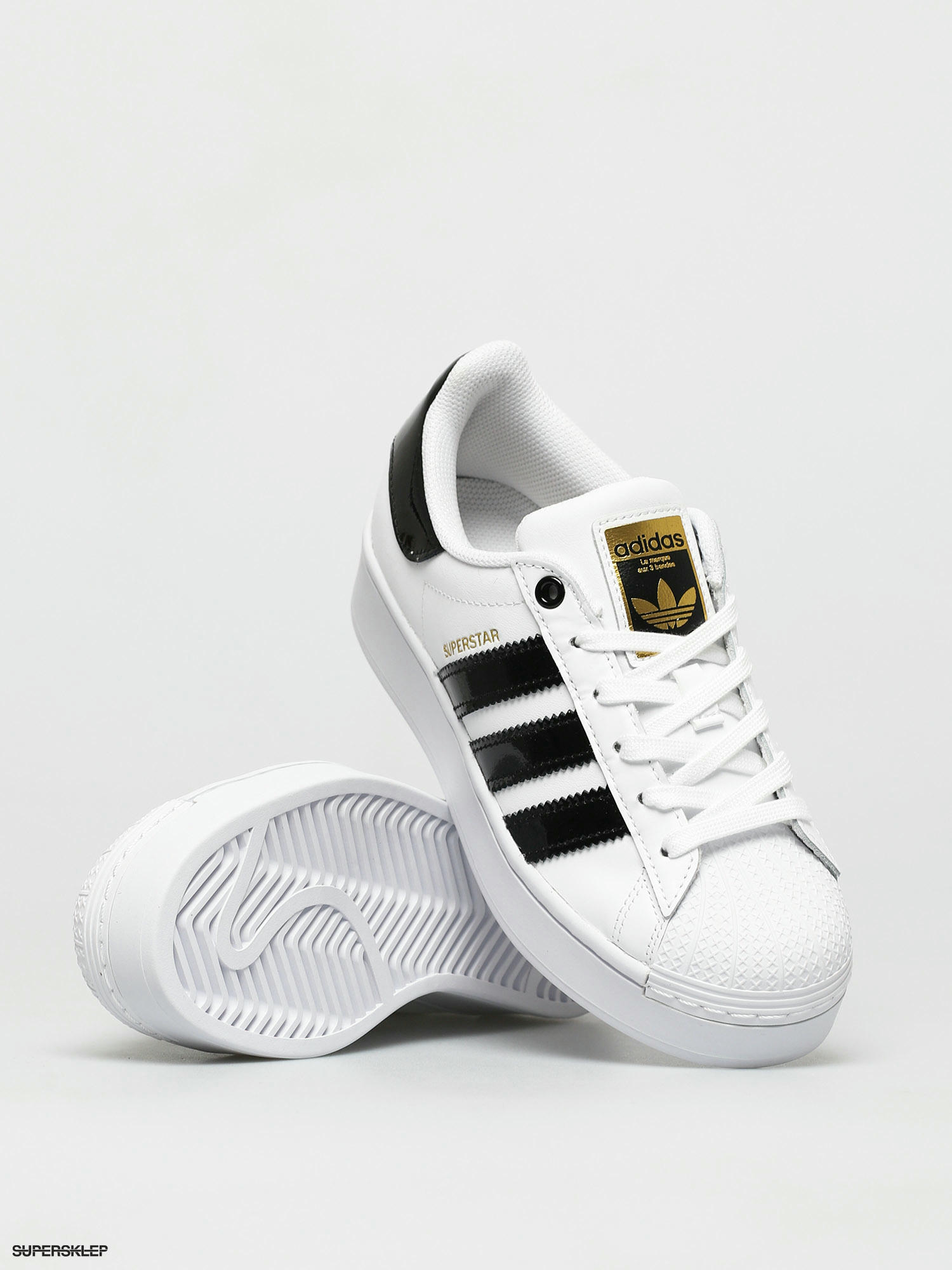 Superstar deals bold adidas