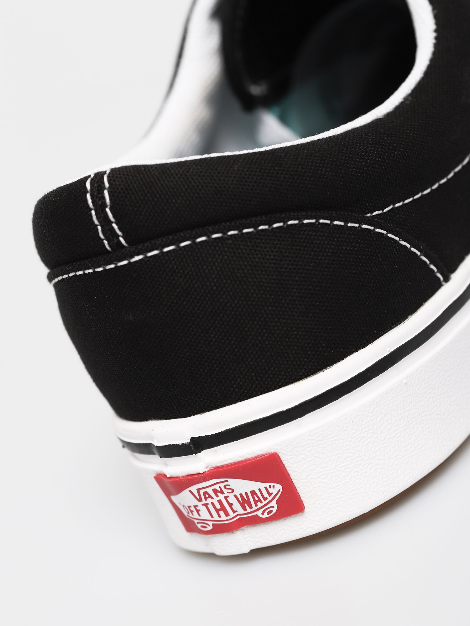 Vans ComfyCush Era Cipők (classic black)