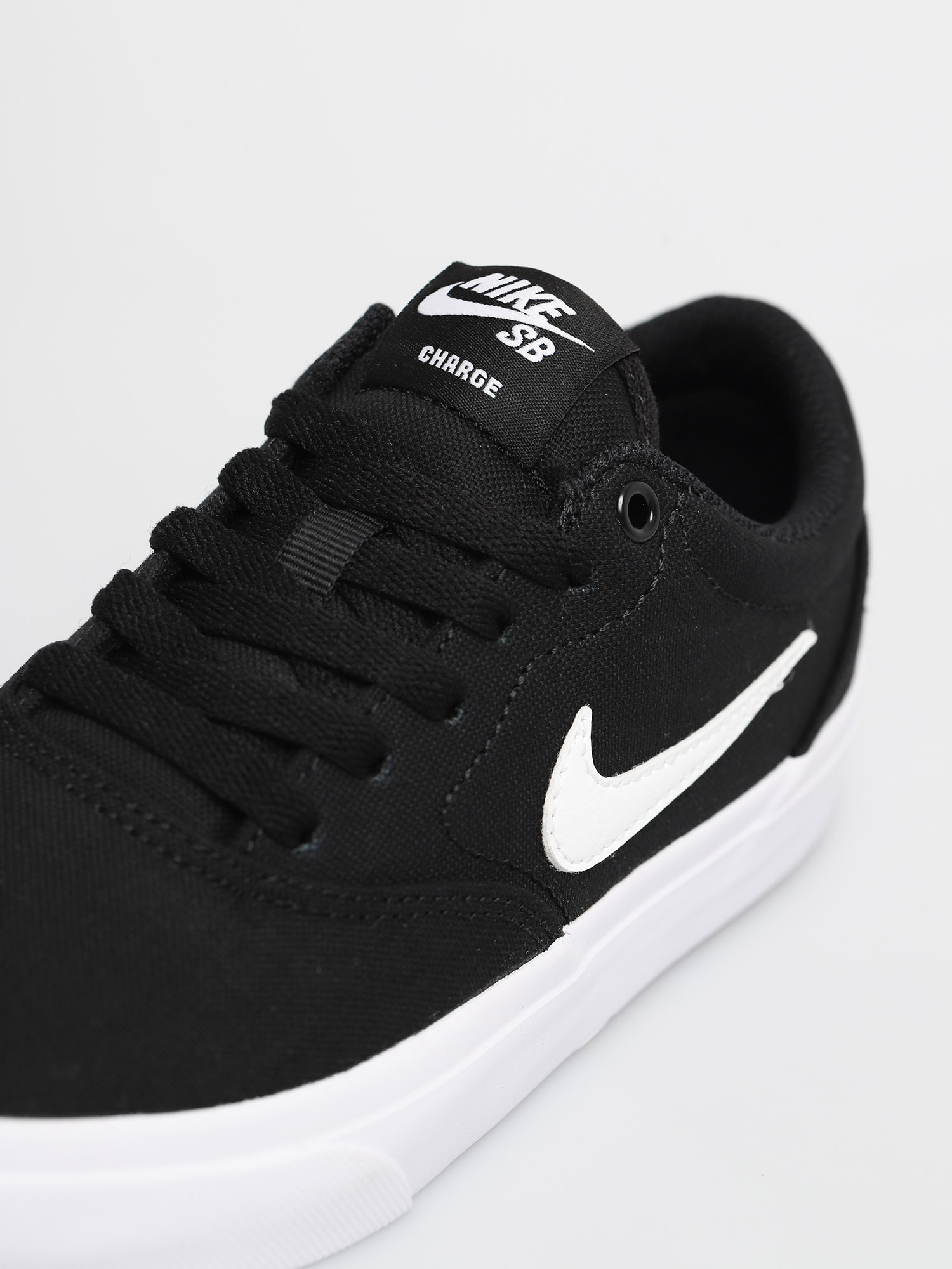 Cipők Nike SB Charge Canvas (black/white black)