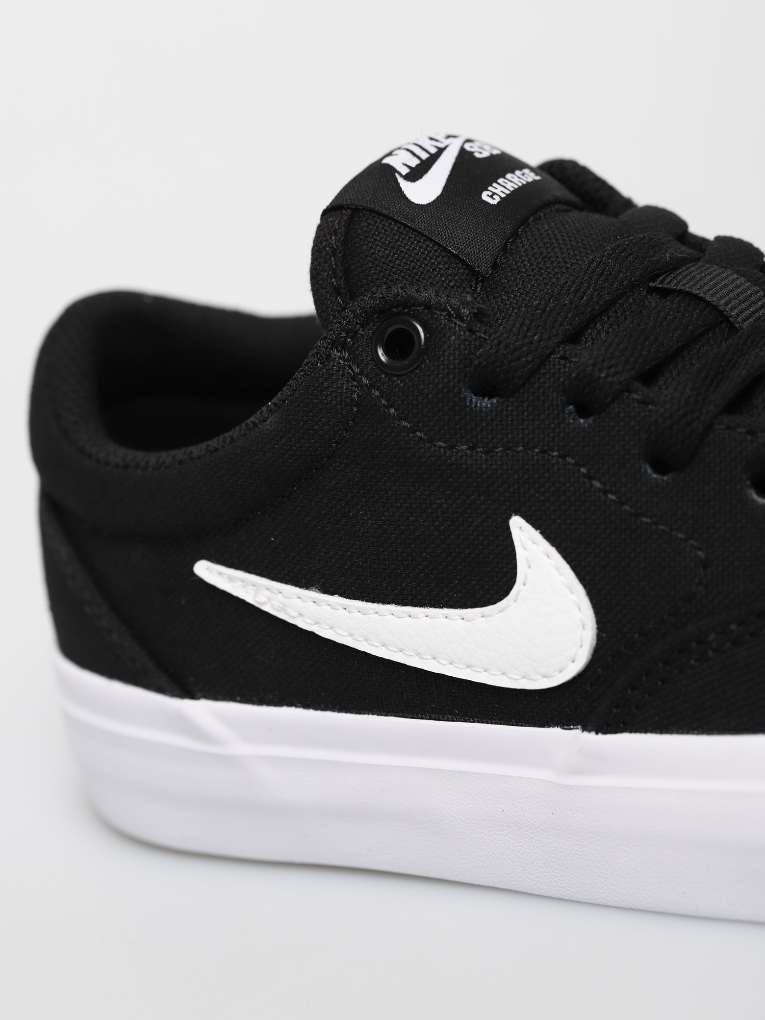 Cipők Nike SB Charge Canvas (black/white black)