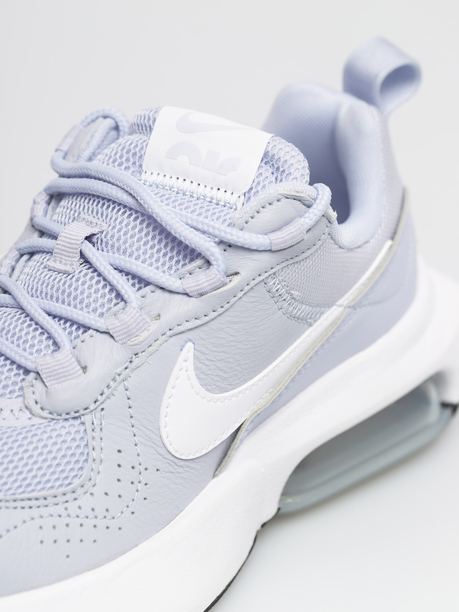 Nike Air Max Verona Wmn Cipők (ghost/white metallic silver black)