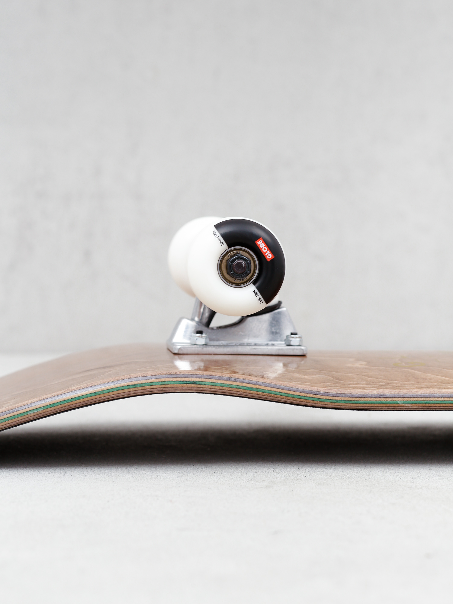 Globe G1 Insignia Komplett gördeszka (dark maple/green)