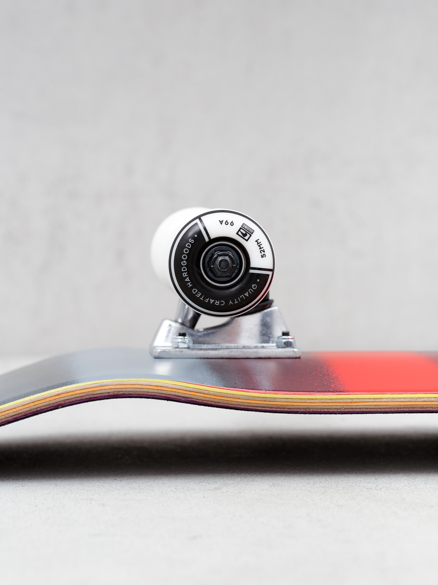 Gördeszka Globe G1 Full On (charcoal/chromantic)