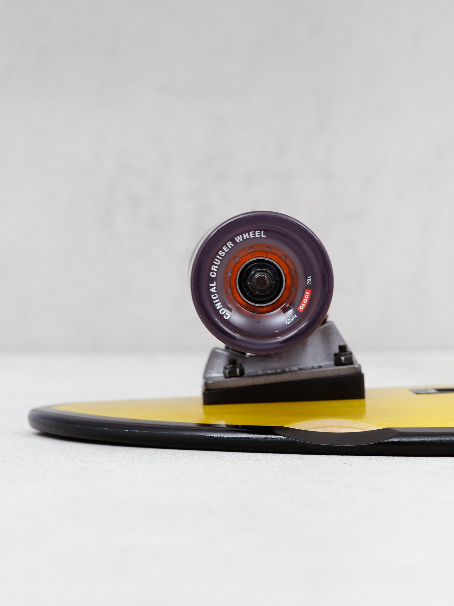 Cruiser Globe Big Blazer (washed yellow)