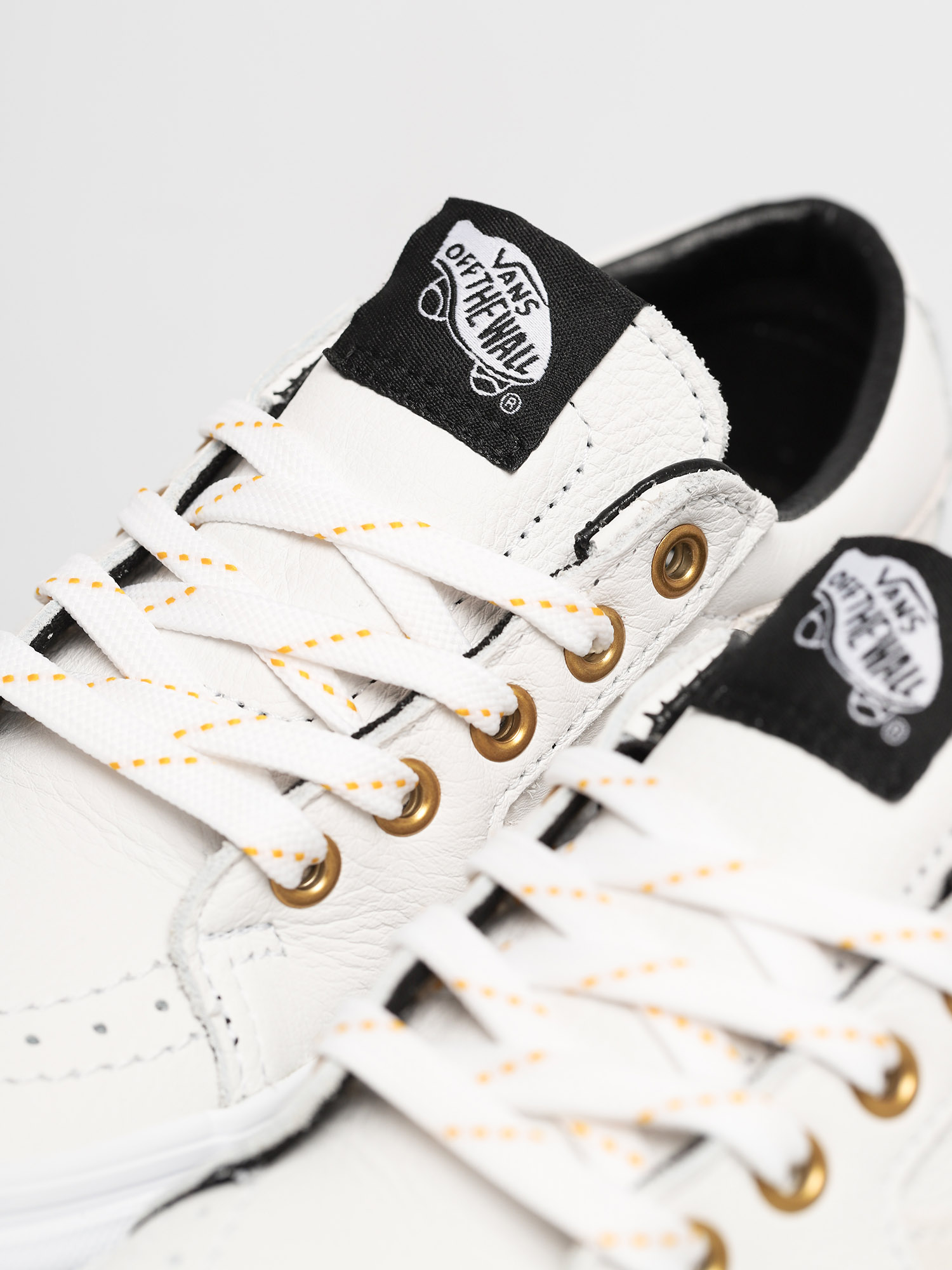 Vans Sk8 Low Cipők (leather/true white)