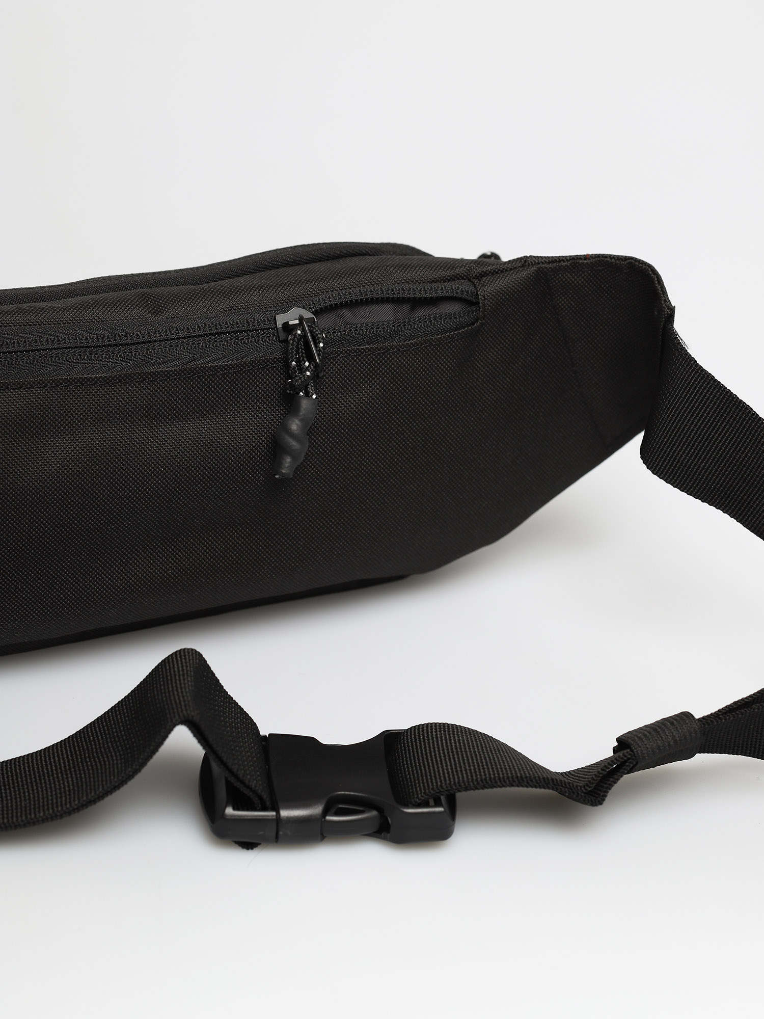 DC Tussler 2 Övtáska (black)