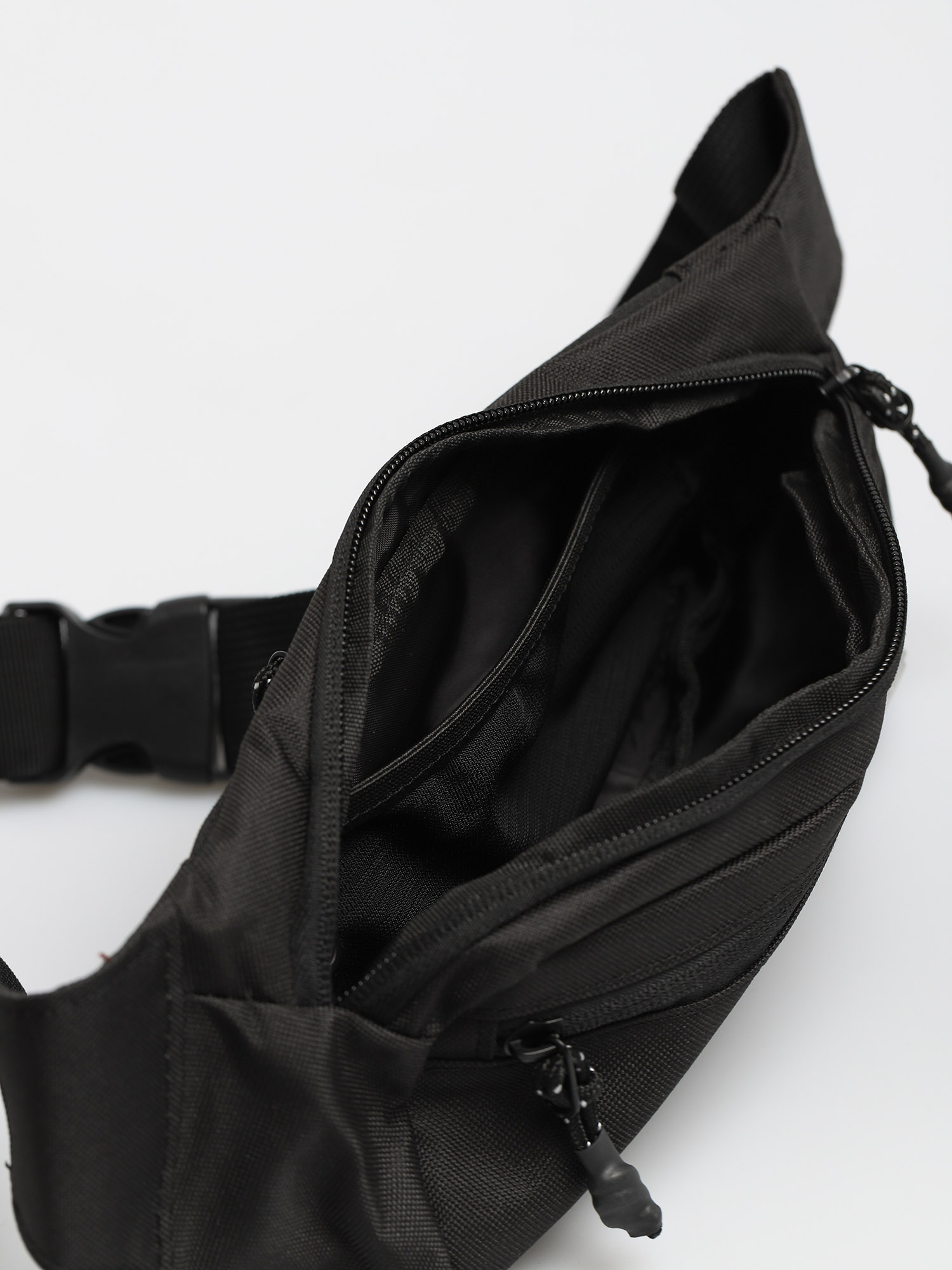 DC Tussler 2 Övtáska (black)