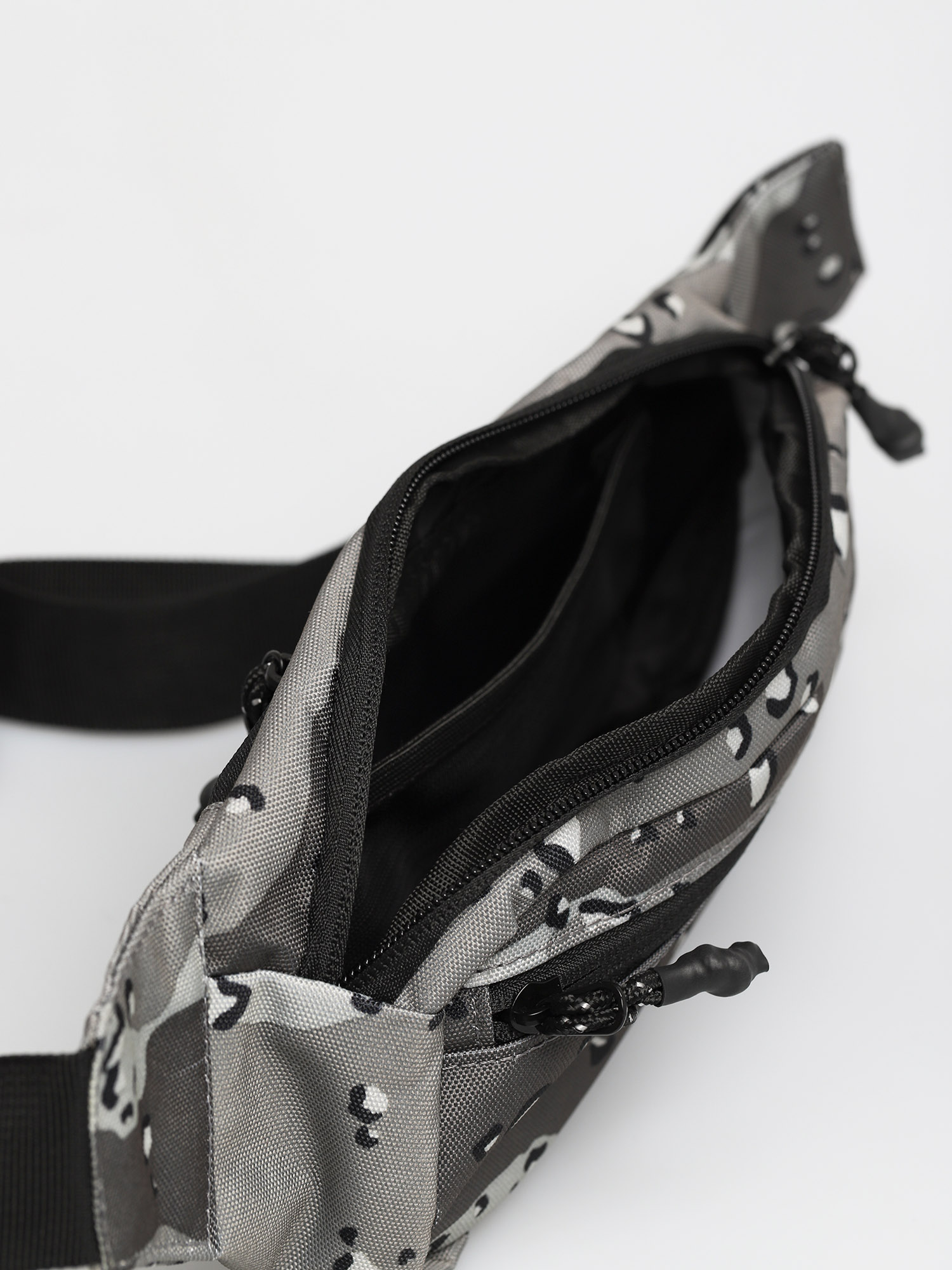 DC Tussler 2 Övtáska (frost chip camo)