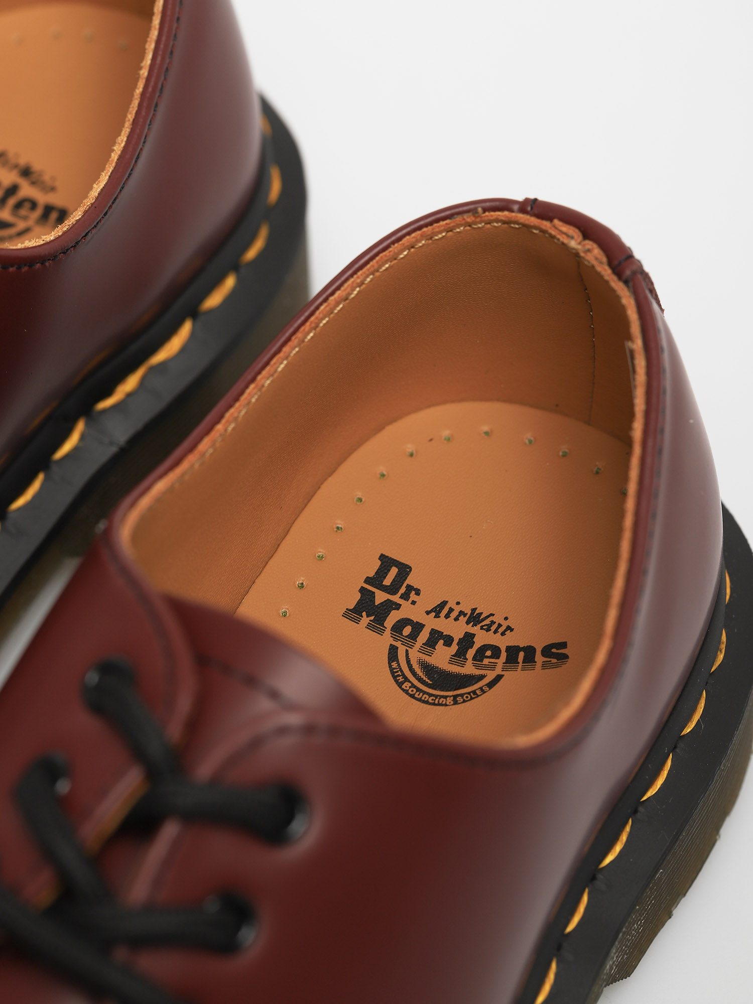 Dr. Martens 1461 Cipők (smooth cherry red)
