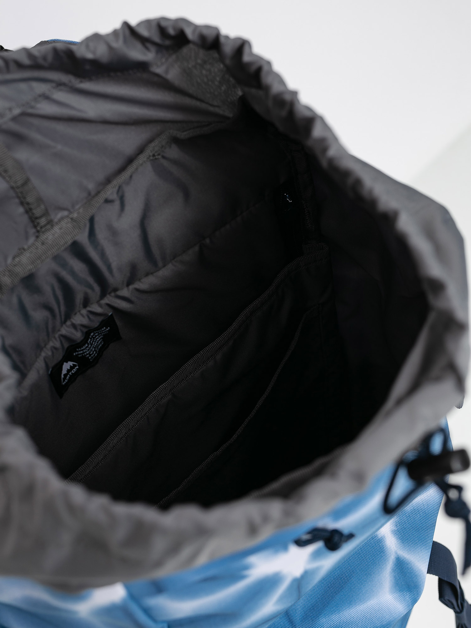 Burton Tinder 2.0 30L Hátizsák (blue dailola shibori)