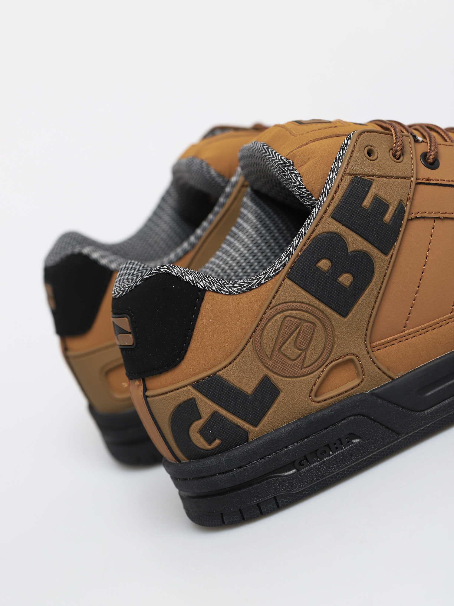 Globe Tilt Cipők (wheat/black/winter)