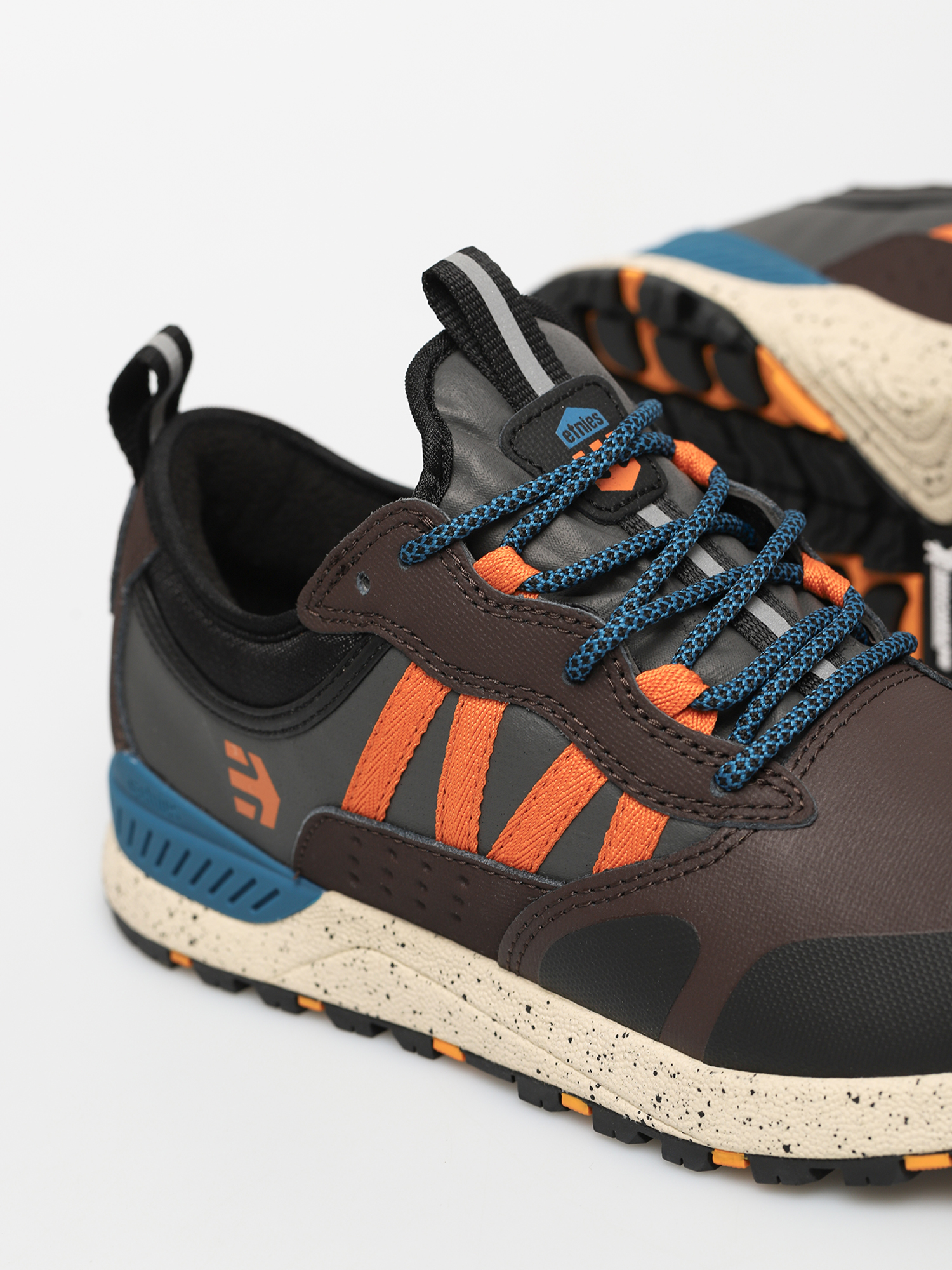 Etnies Sultan Scw Cipők (brown/black)