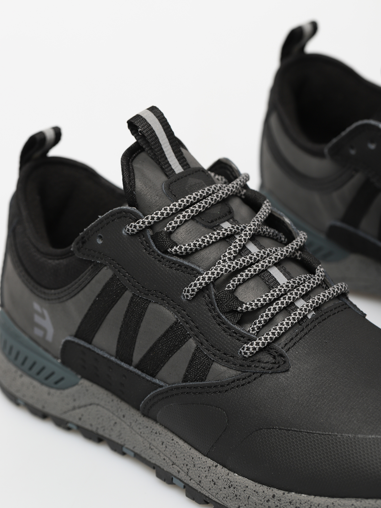 Etnies Sultan Scw Cipők (black/black/reflective)