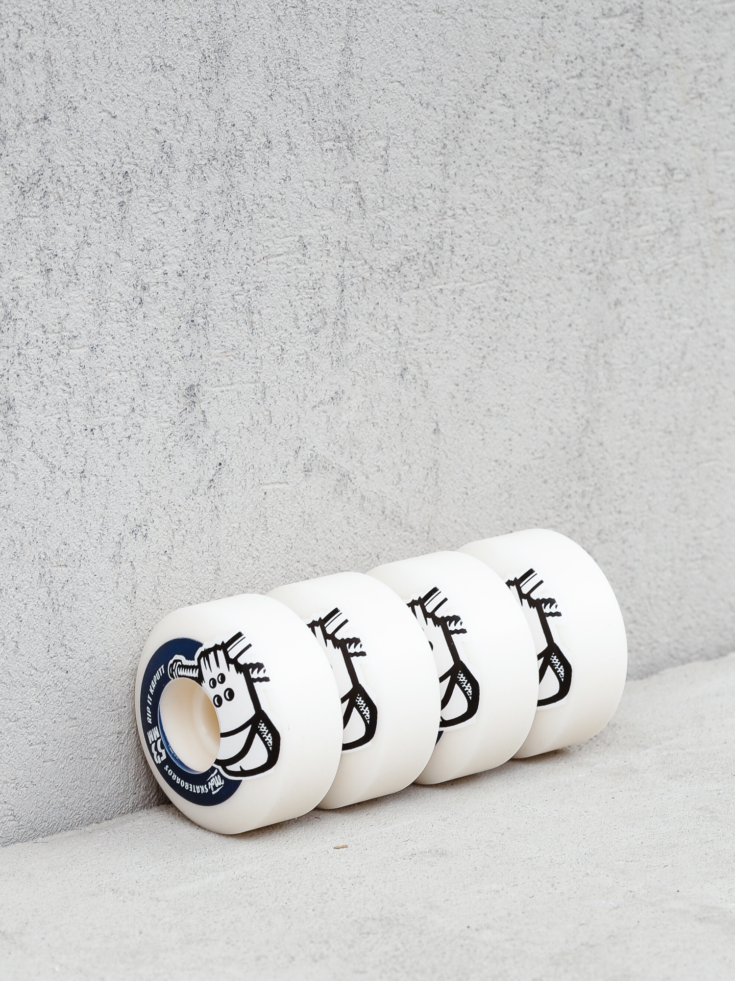 Mob Skateboards Skull Gördeszka kerék (white/navy)