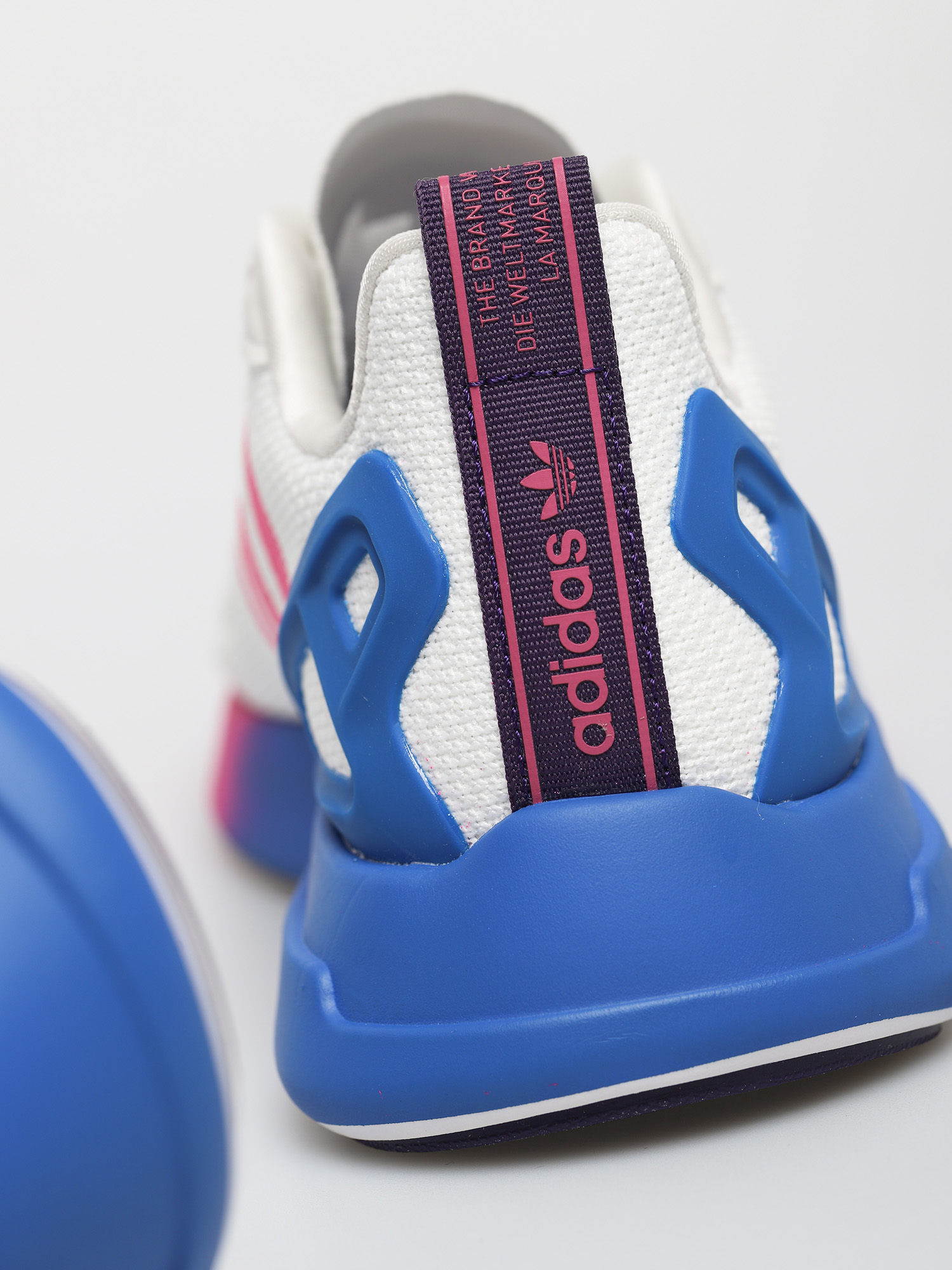 adidas Originals Zx 2K Flux Wmn Cipők (crywht/shopnk/blue)