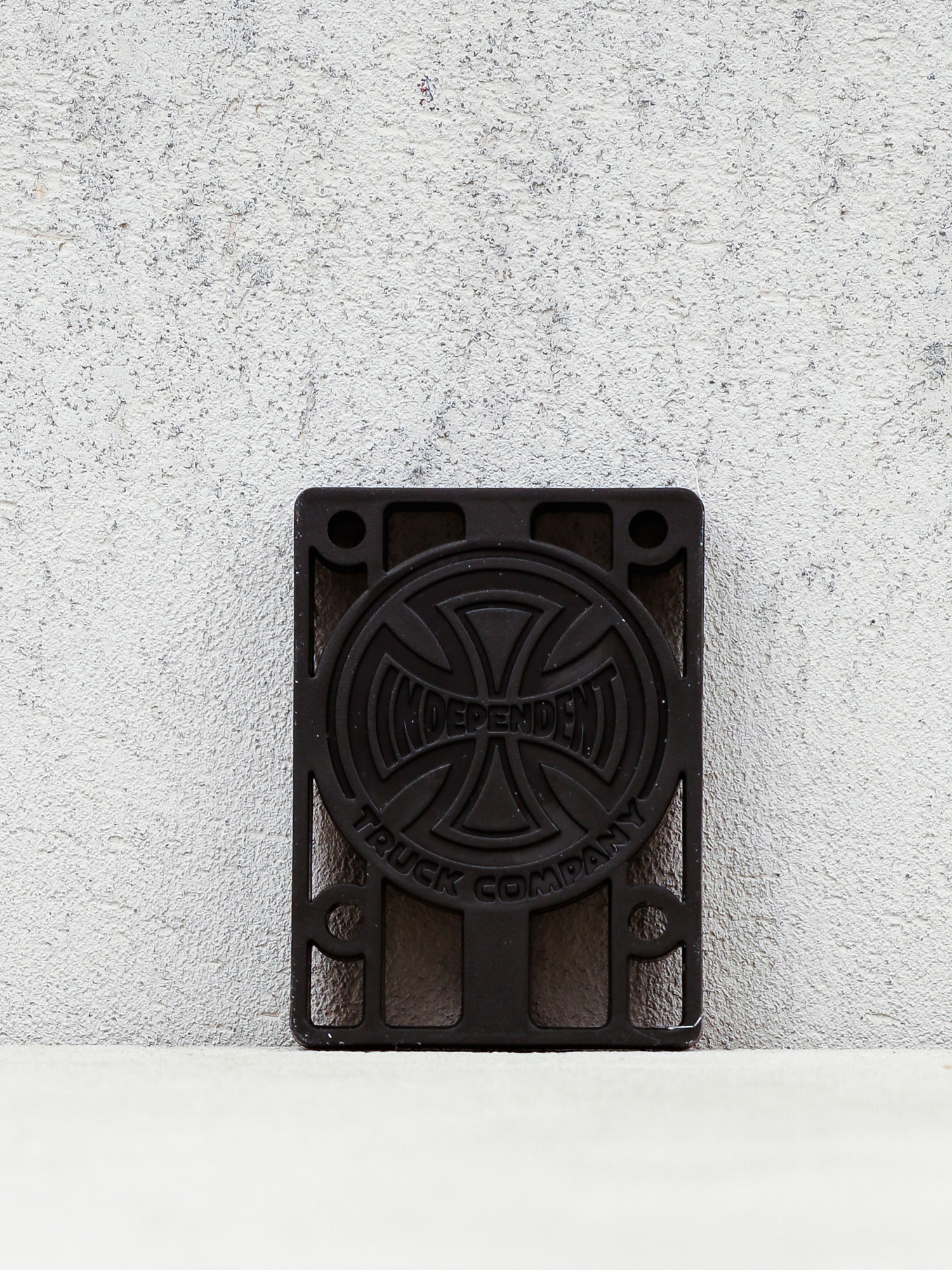 Independent Riser Pads Alátétek (black)