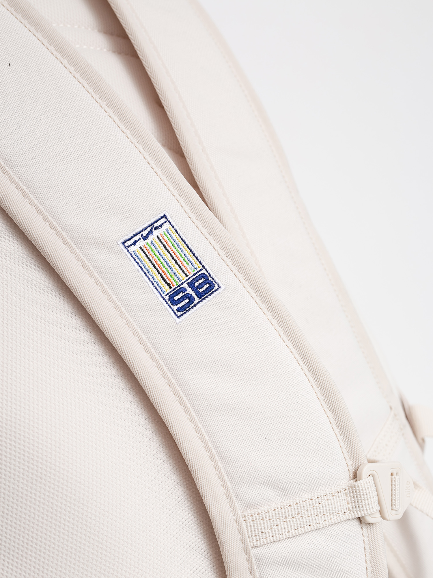 Nike SB Icon Hátizsák (lt orewood brn/lt orewood brn/white)