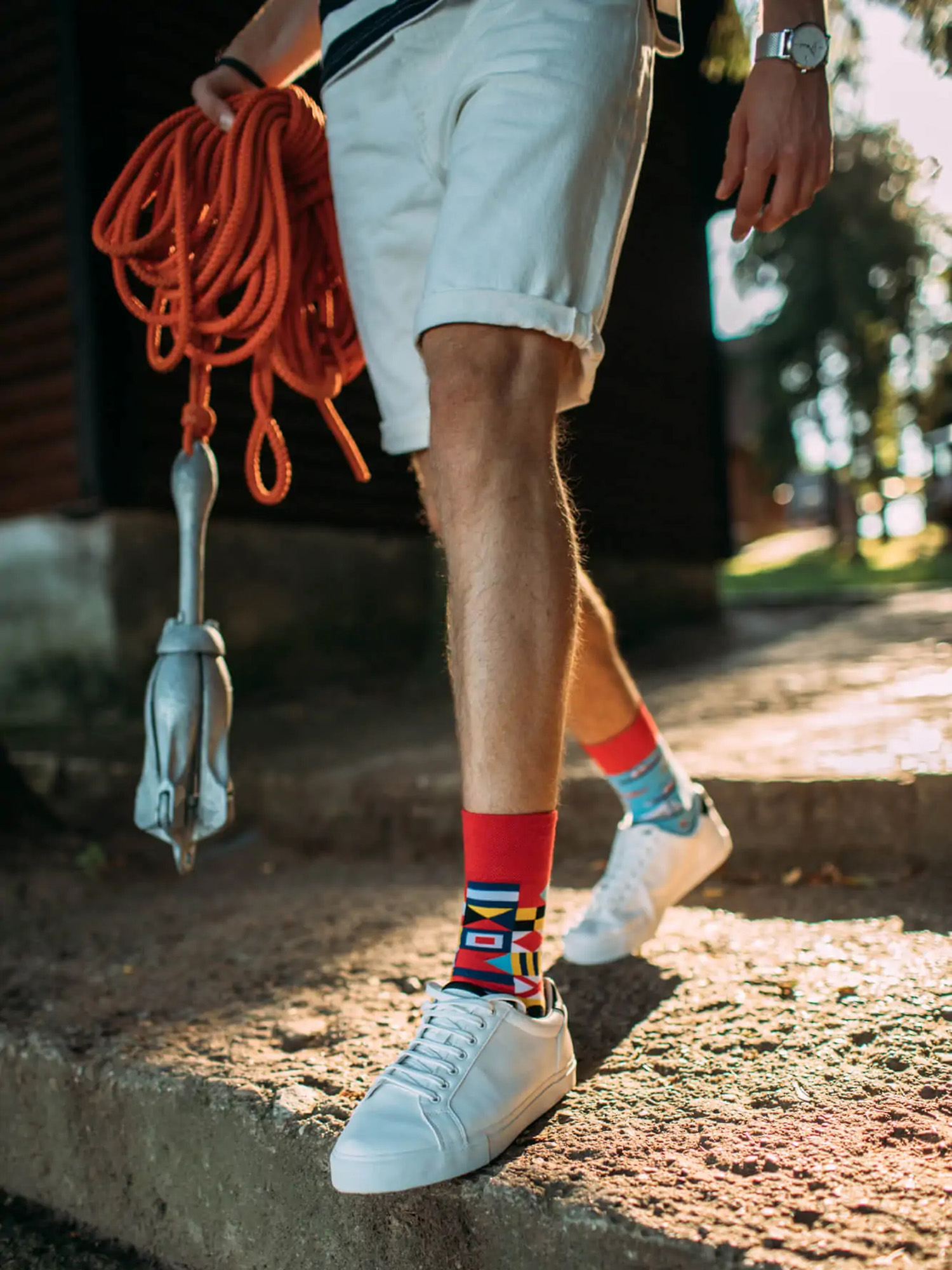 Many Mornings Yacht Club Zokni (blue/red/yellow)