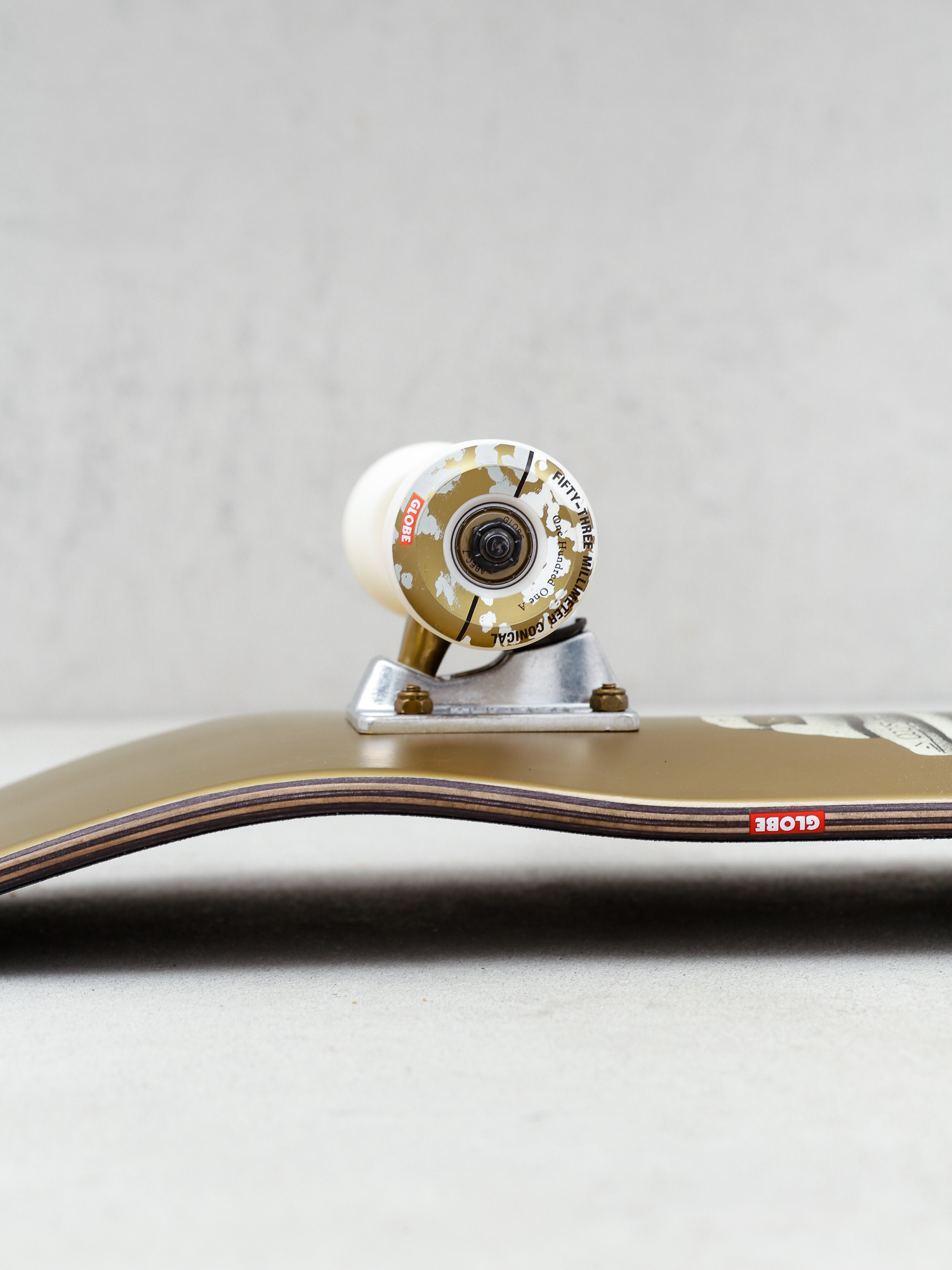 Globe G2 On The Brink Komplett gördeszka (shelter)