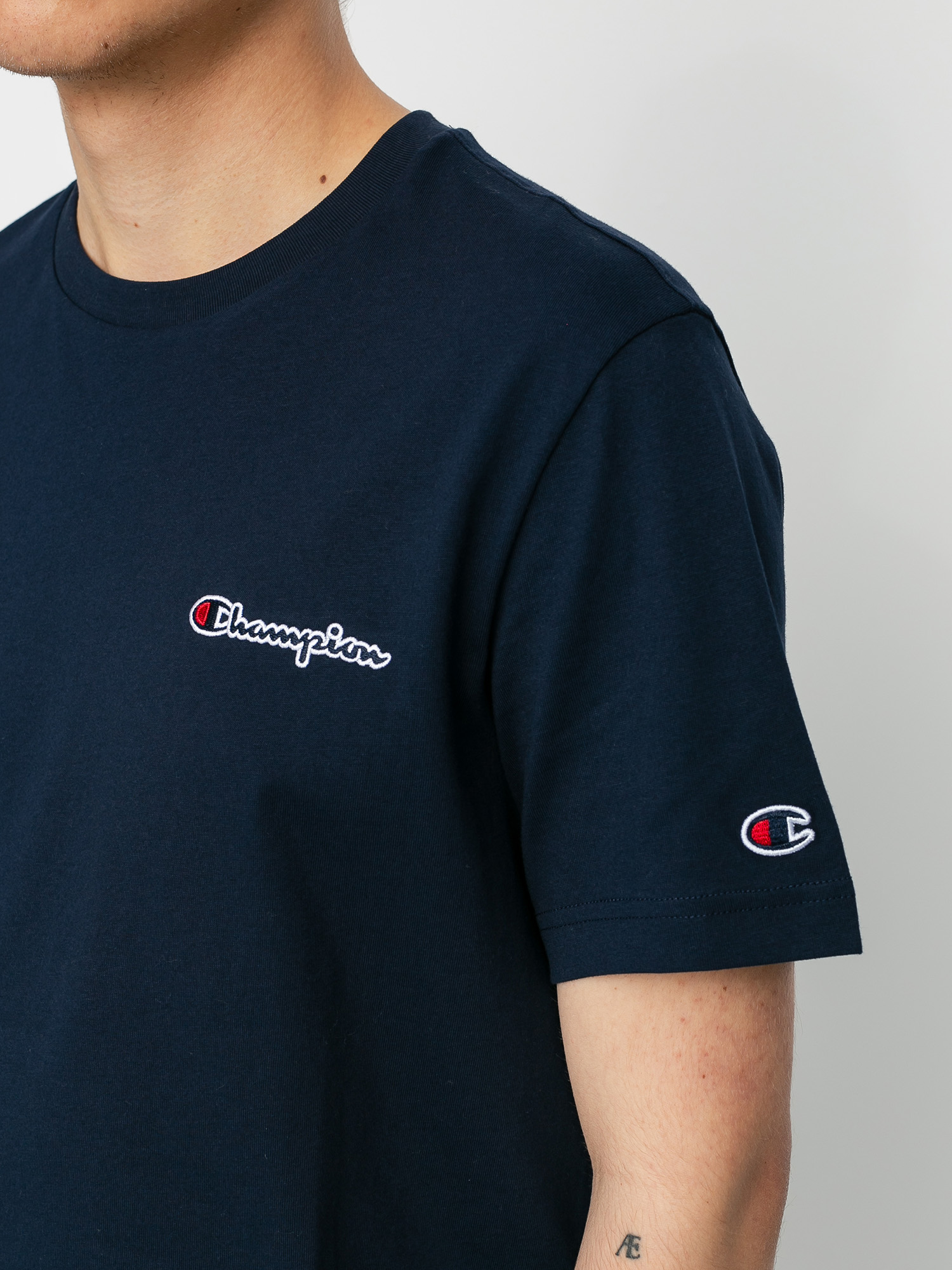 Champion Crewneck 214727 Ujjatlan felső (nvb)