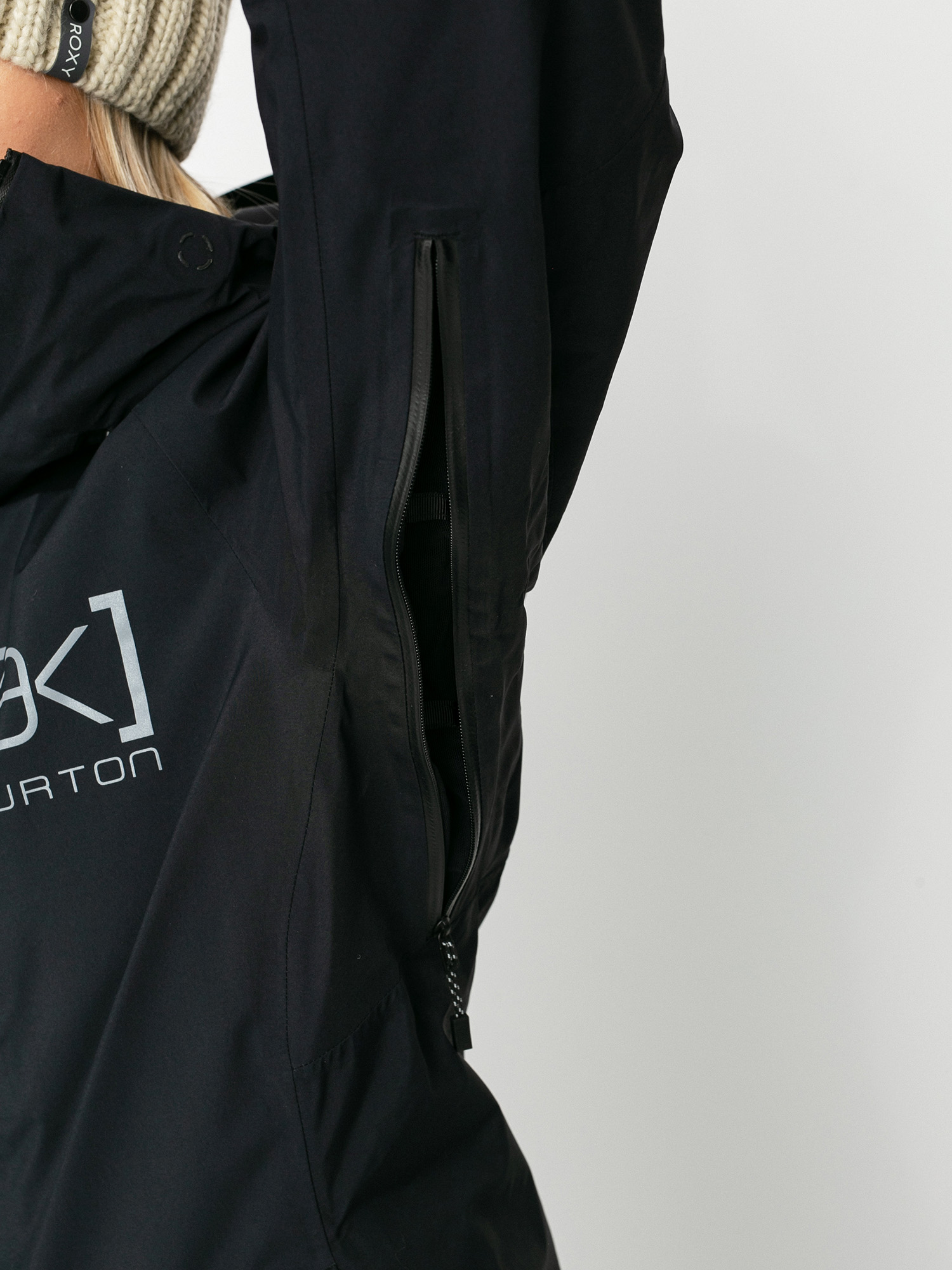 Női Burton Ak Gore Tex Upshift Snowboard dzseki (true black)