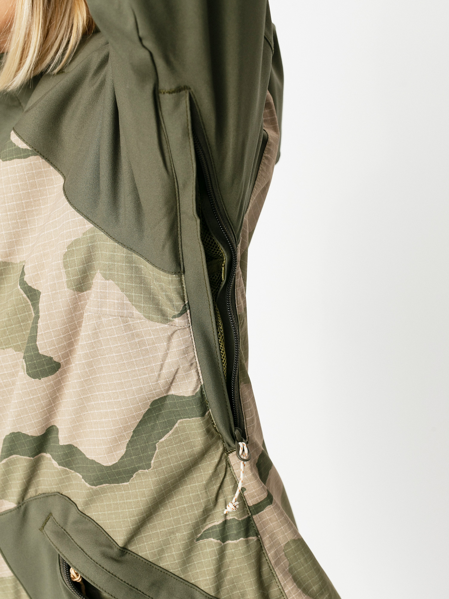 Női Burton Eastfall Snowboard dzseki (keef/barren camo)