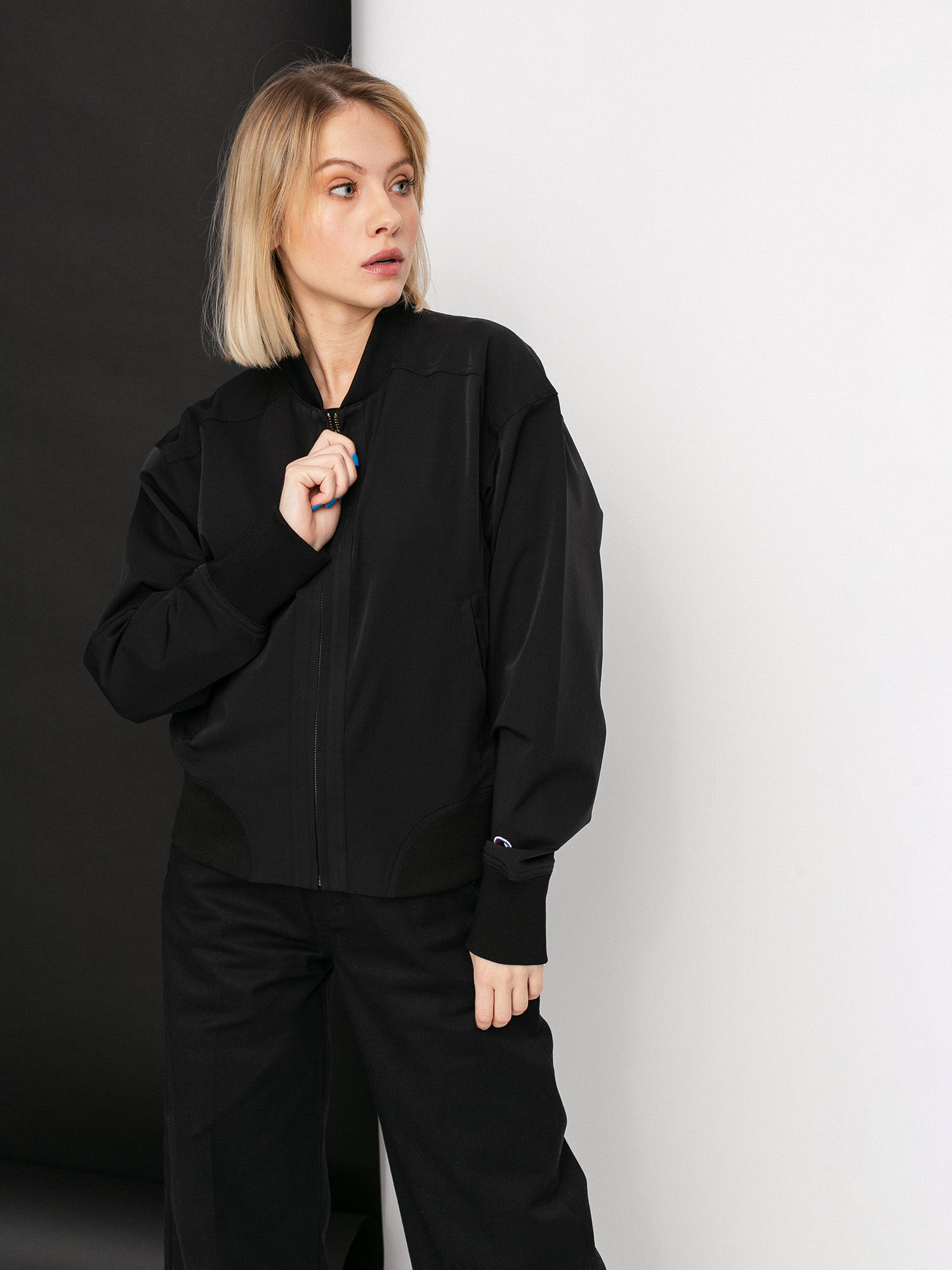 Champion Jacket 113569 Wmn Dzseki (nbk)