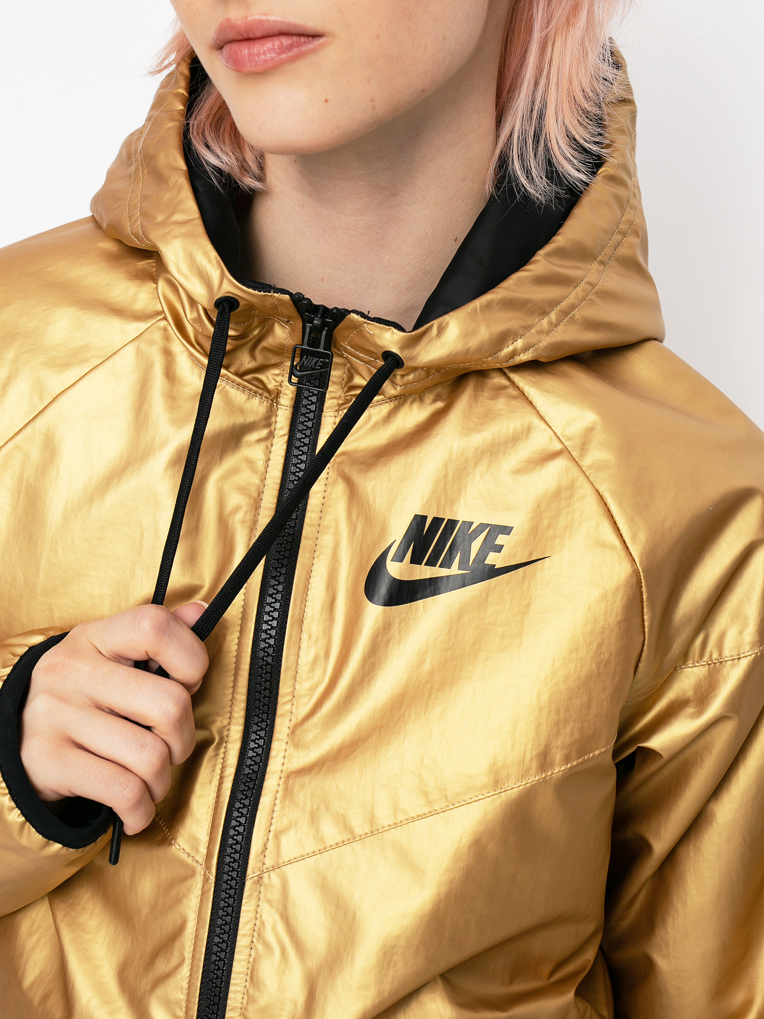 Dzseki Nike Syn Fill Wr Jkt Mtlc Wmn (metallic gold/black/black)
