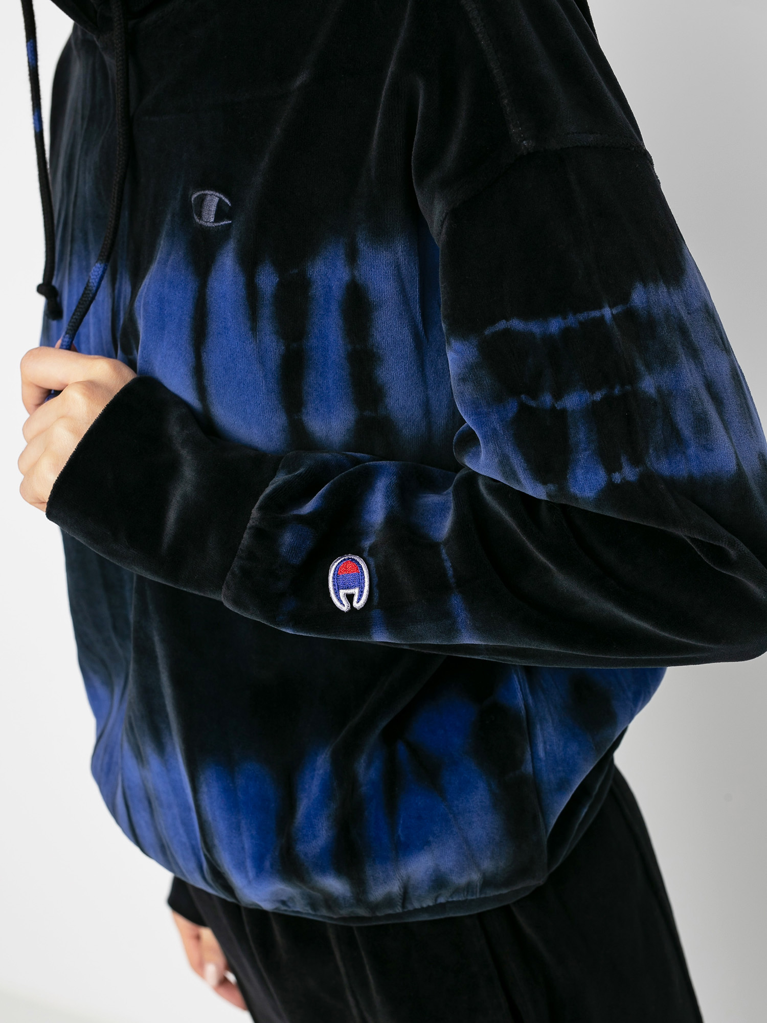 Champion Sweatshirt HD 113632 Wmn Kapucnis pulóver (night/bkk)