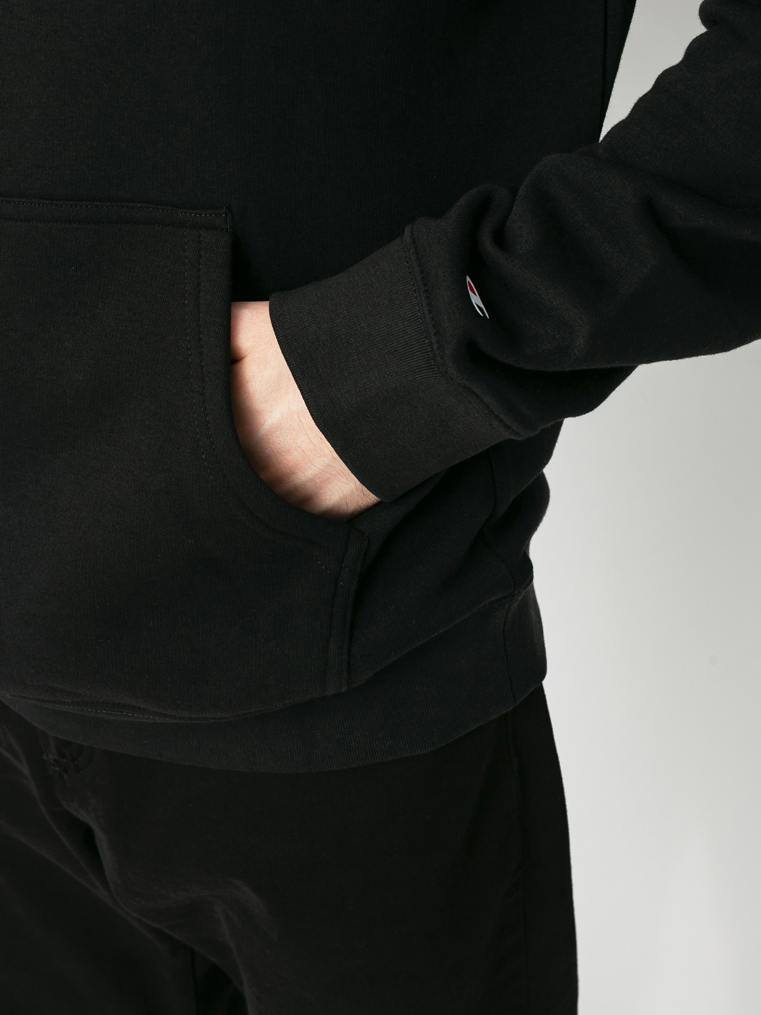 Champion Legacy Sweatshirt HD 214743 Kapucnis pulóver (nbk)