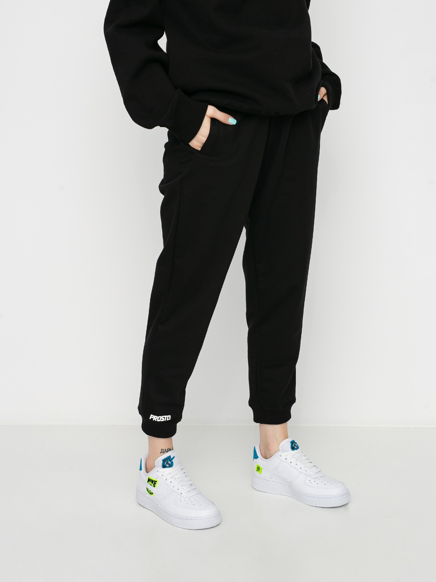 Prosto Jenny Wmn Kisnadrág (black)