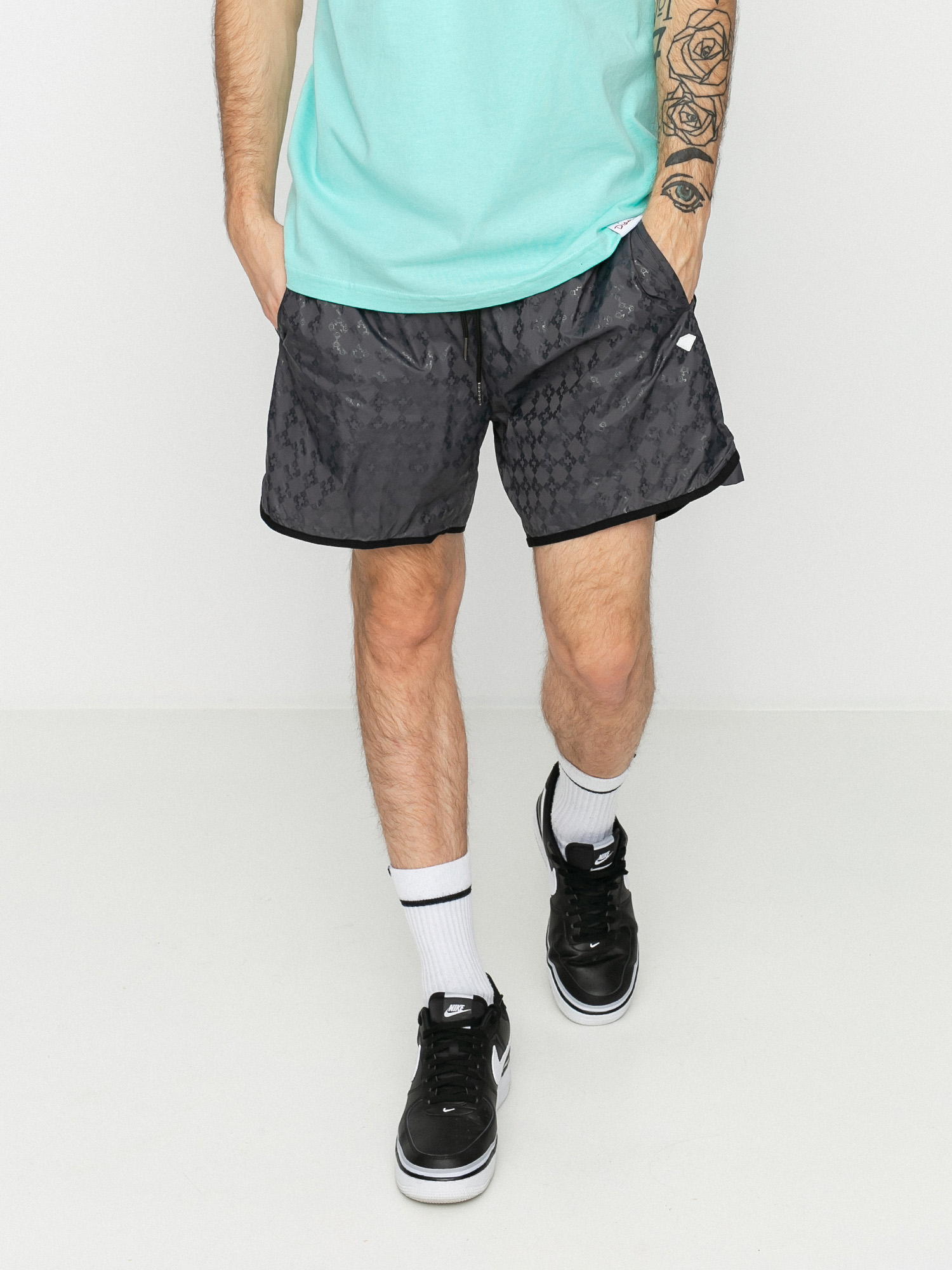 Diamond Supply Co. Checkered Cross Rövidnadrág (black)