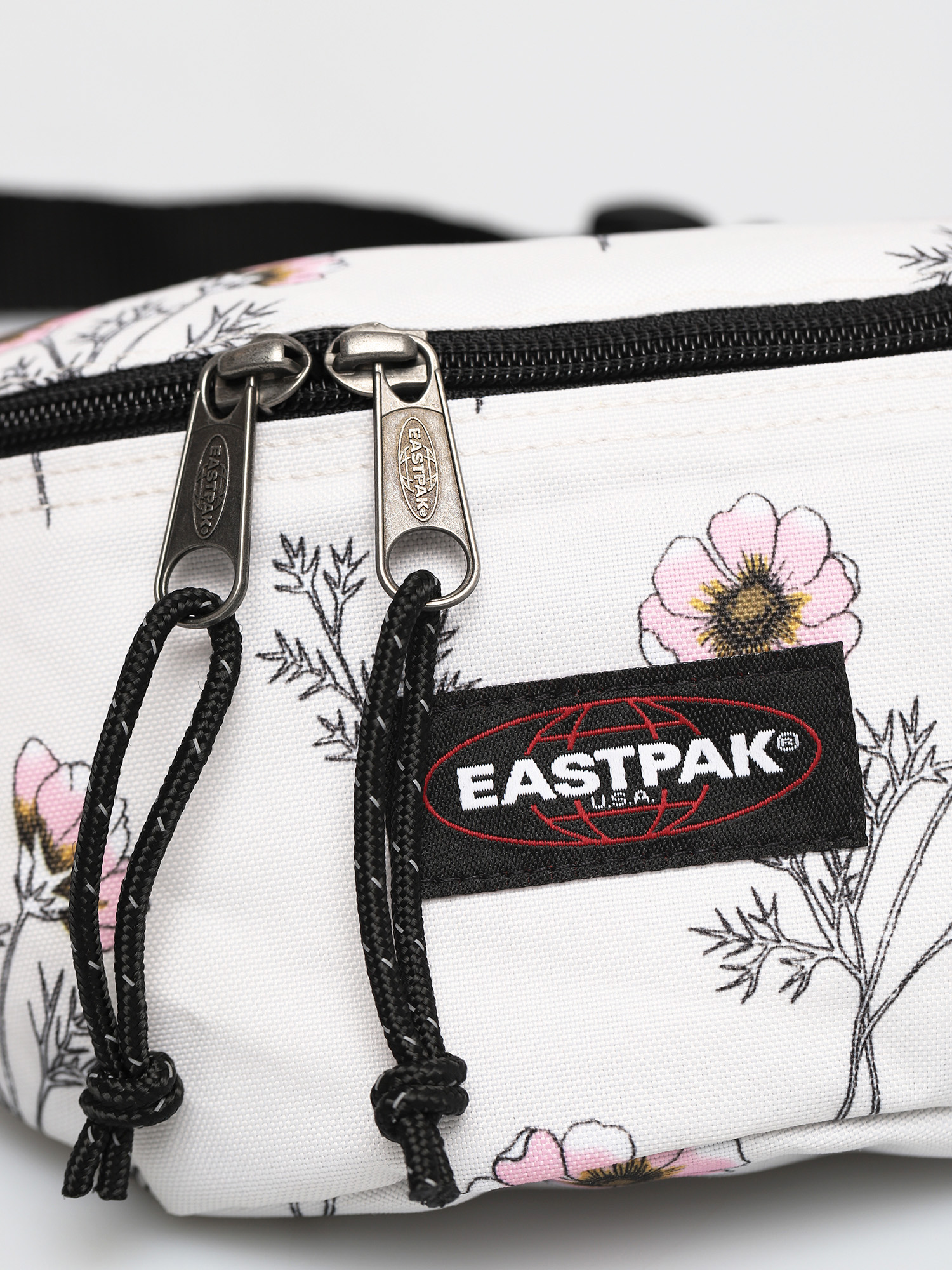 Eastpak Springer Övtáska (wild white)